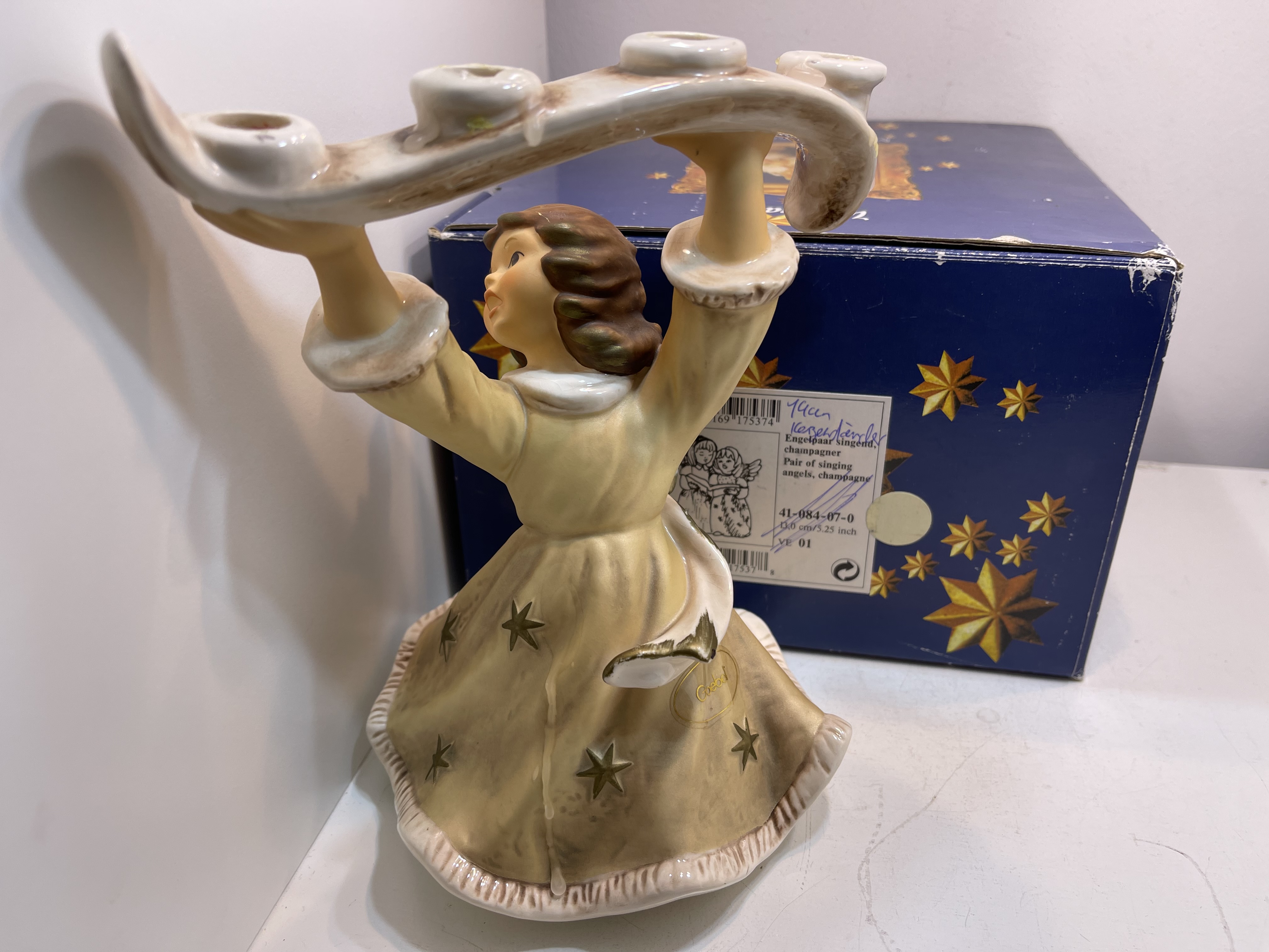 Goebel Engel 42 346 Kerzenständer 19 cm. ovp 1 Wahl. Top Zustand  Goebel Engel 42 346 Kerzenständer 19 cm. ovp 1 Wahl. Top Zustand