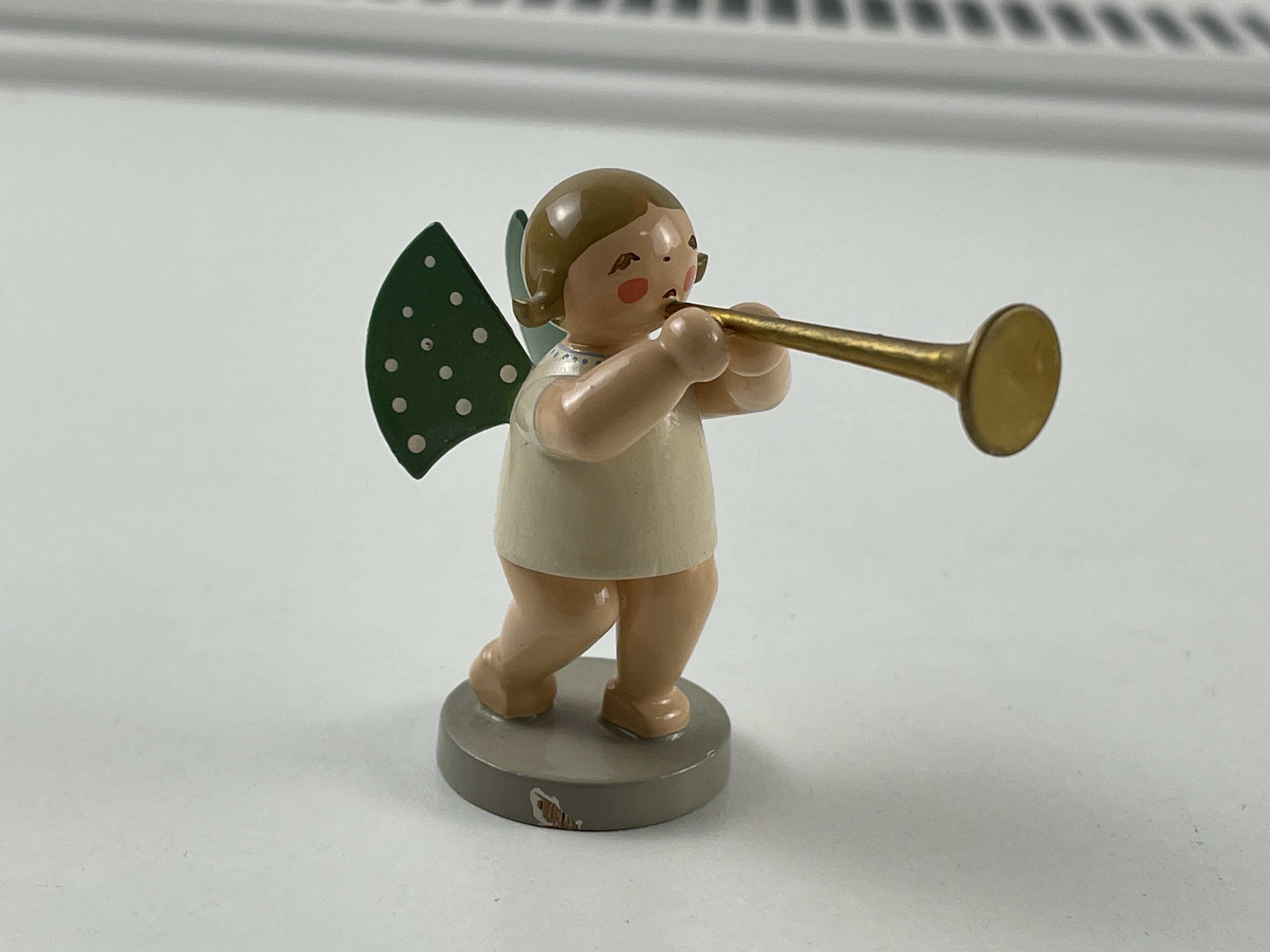 Erzgebirge Wendt und Kühn Figur Engel 6 cm. Zustand siehe Fotos   