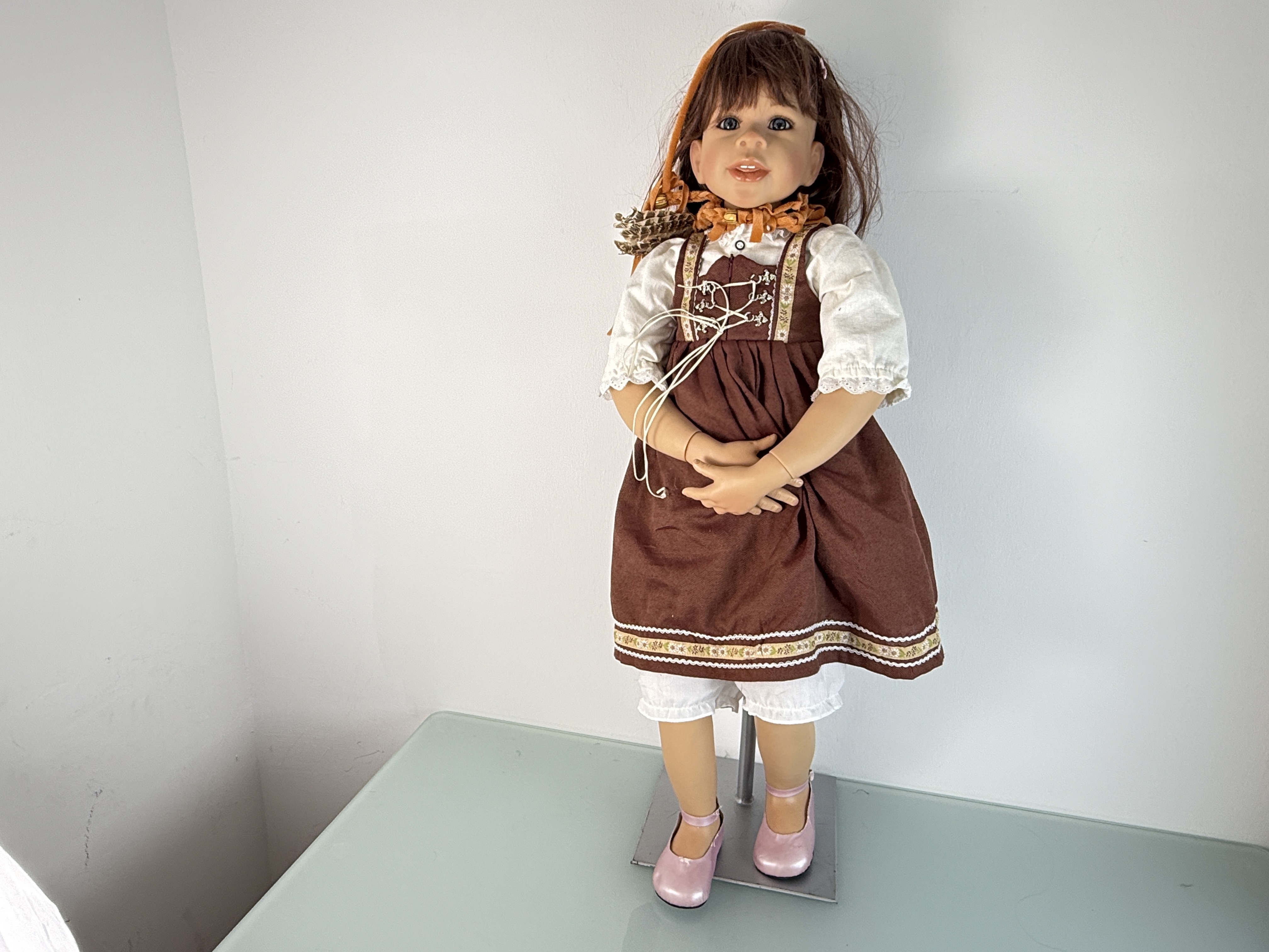 Künstlerpuppe Puppe Monika Levenig Vinyl Puppe 97 cm. Guter Zustand siehe Fotos 