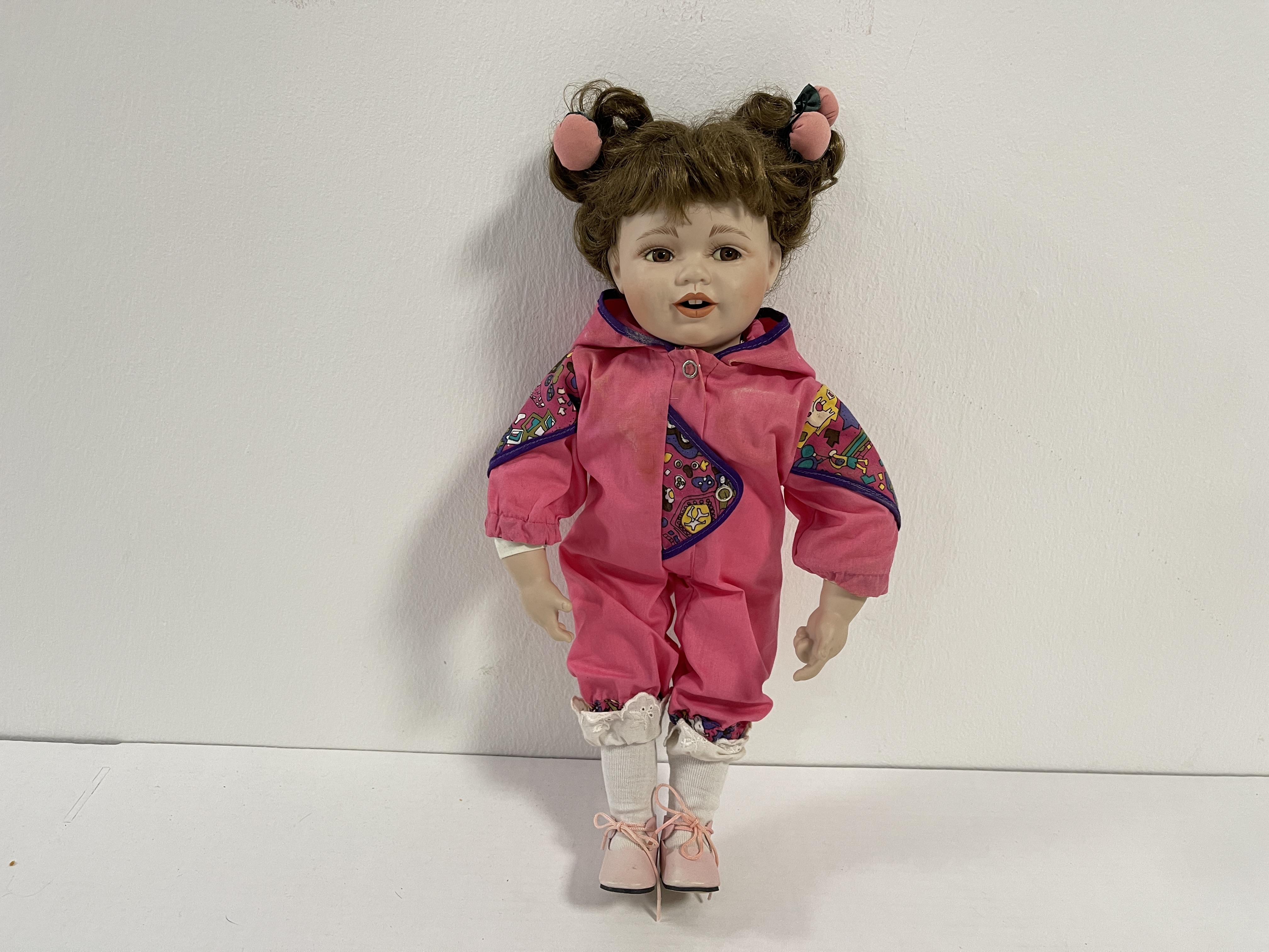 Sammler Porzellan Puppe 40 cm. Zustand siehe Fotos