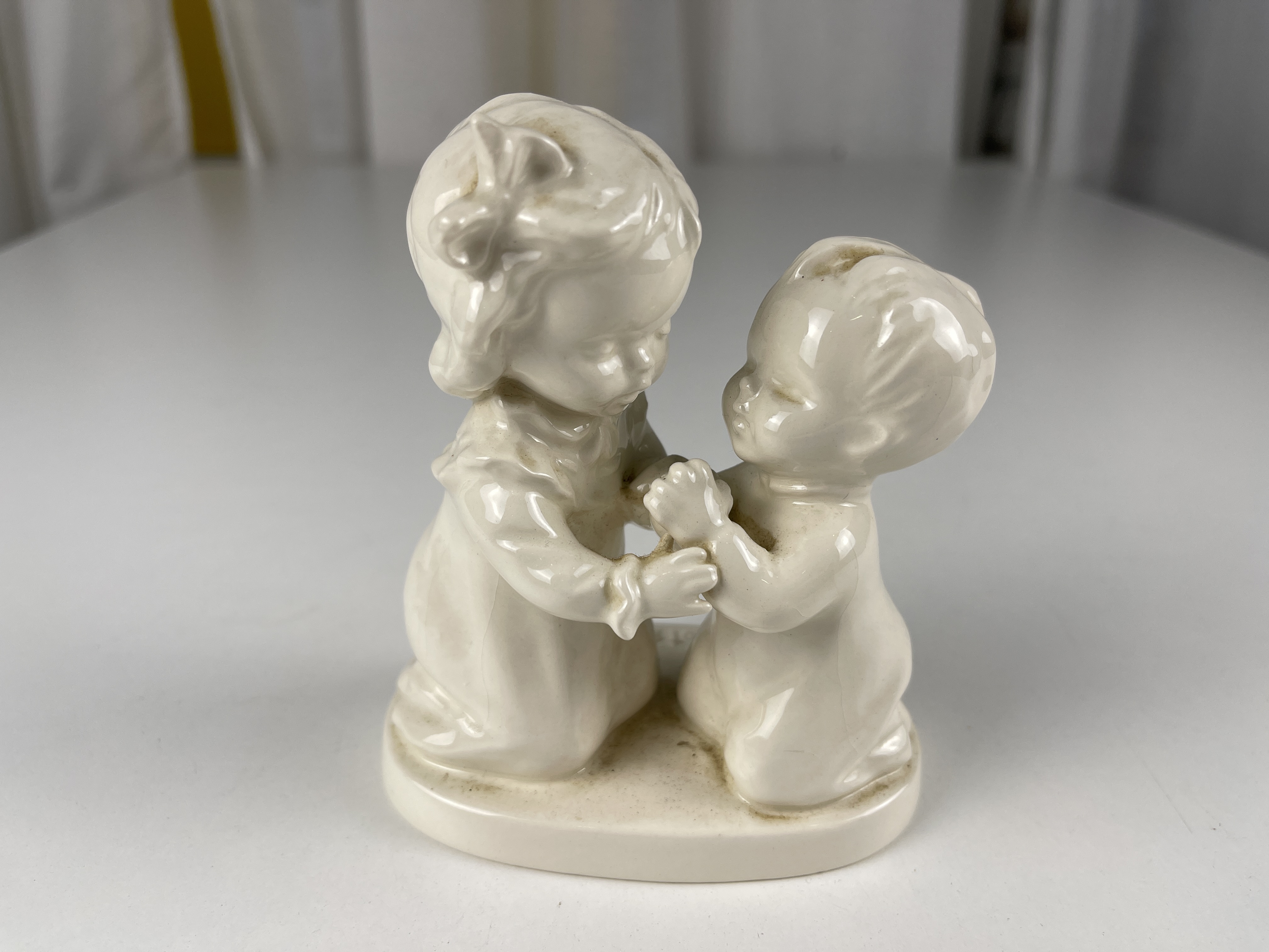 Goebel Figur Byj 46 Mädchen & Junge 12 cm. - Top Zustand. 