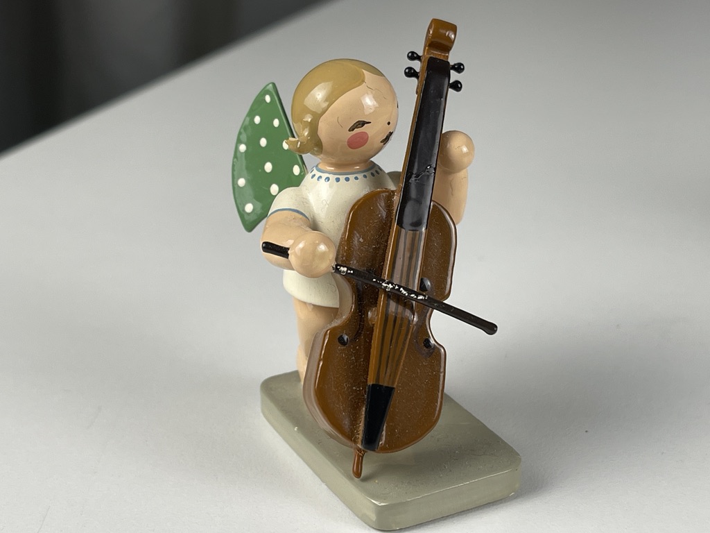 Erzgebirge Wendt und Kühn Figur Engel 6,5 cm. Zustand siehe Fotos  