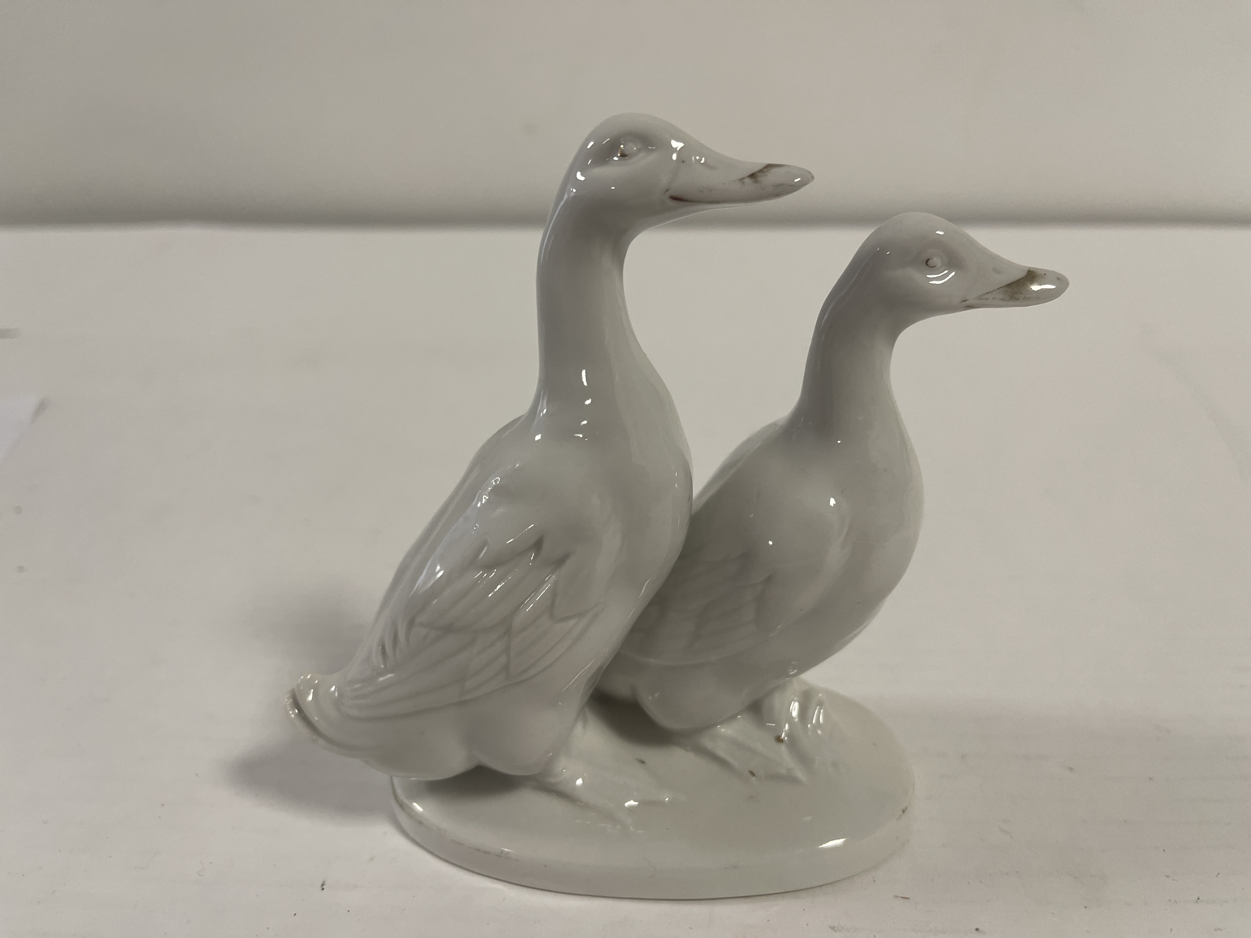 Sammler Porzellan Figur Ente 13 cm - Zustand siehe Fotos   