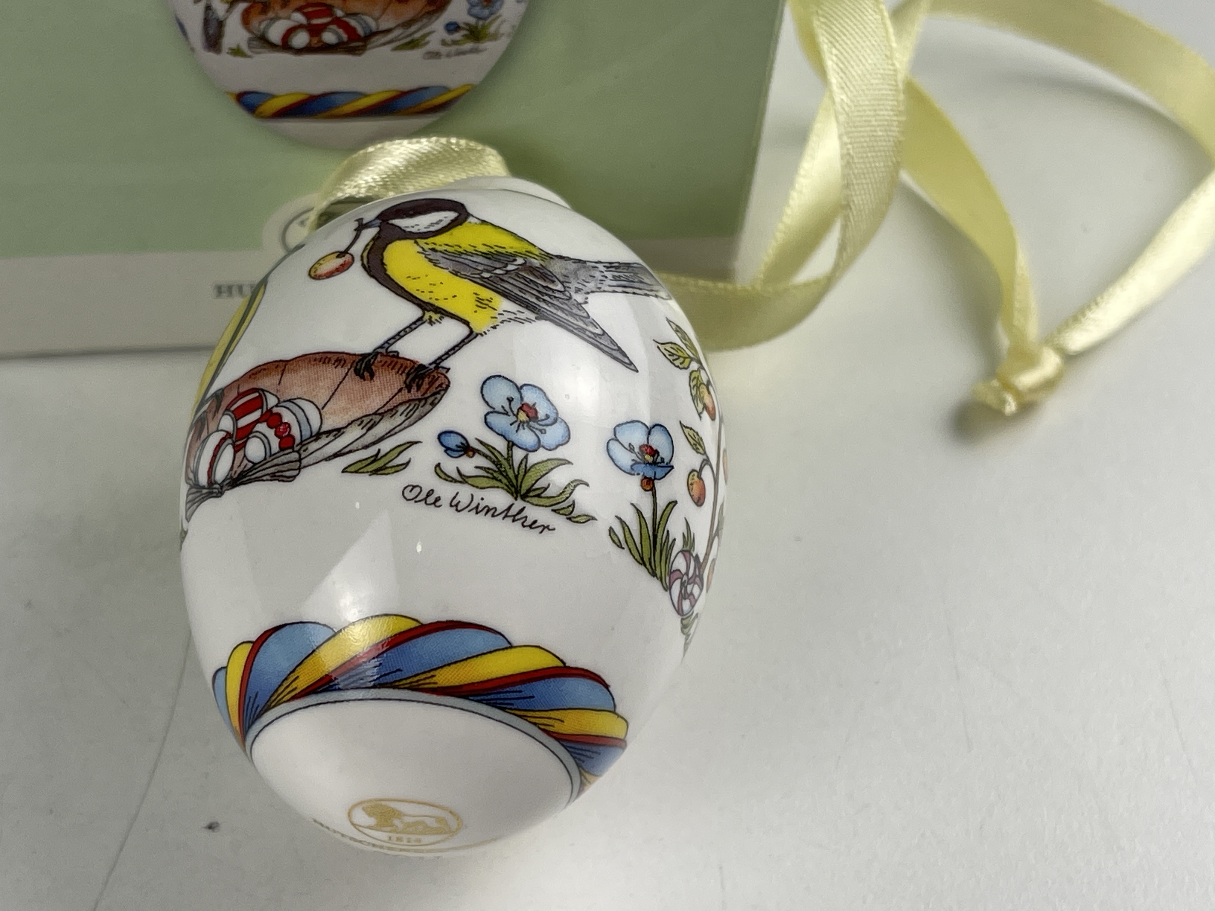  Hutschenreuther 2011 Das Ei mit Ovp. Top Zustand. 