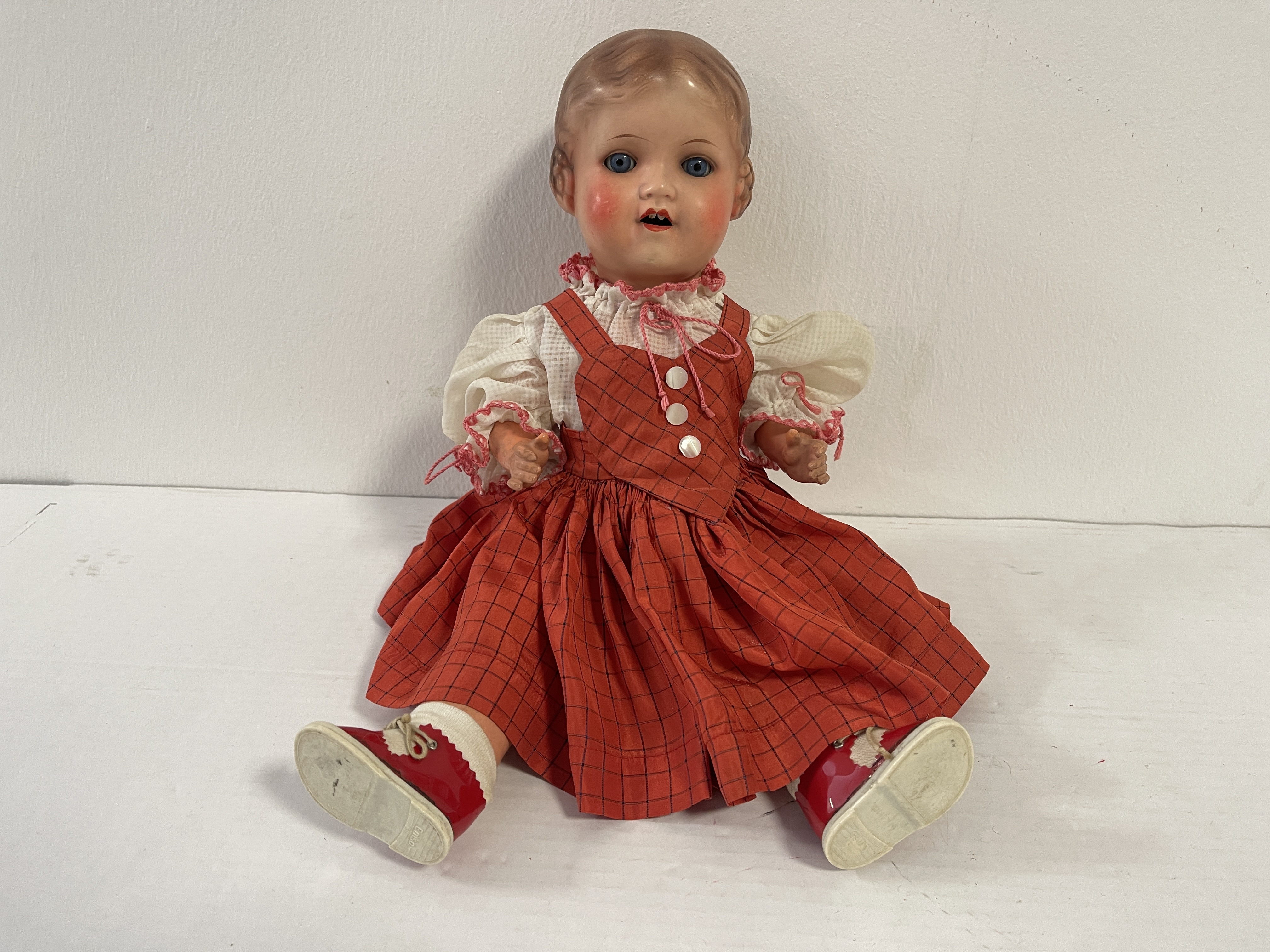 Künstlerpuppe alte Sammler Puppe 40 cm Zustand siehe Fotos 