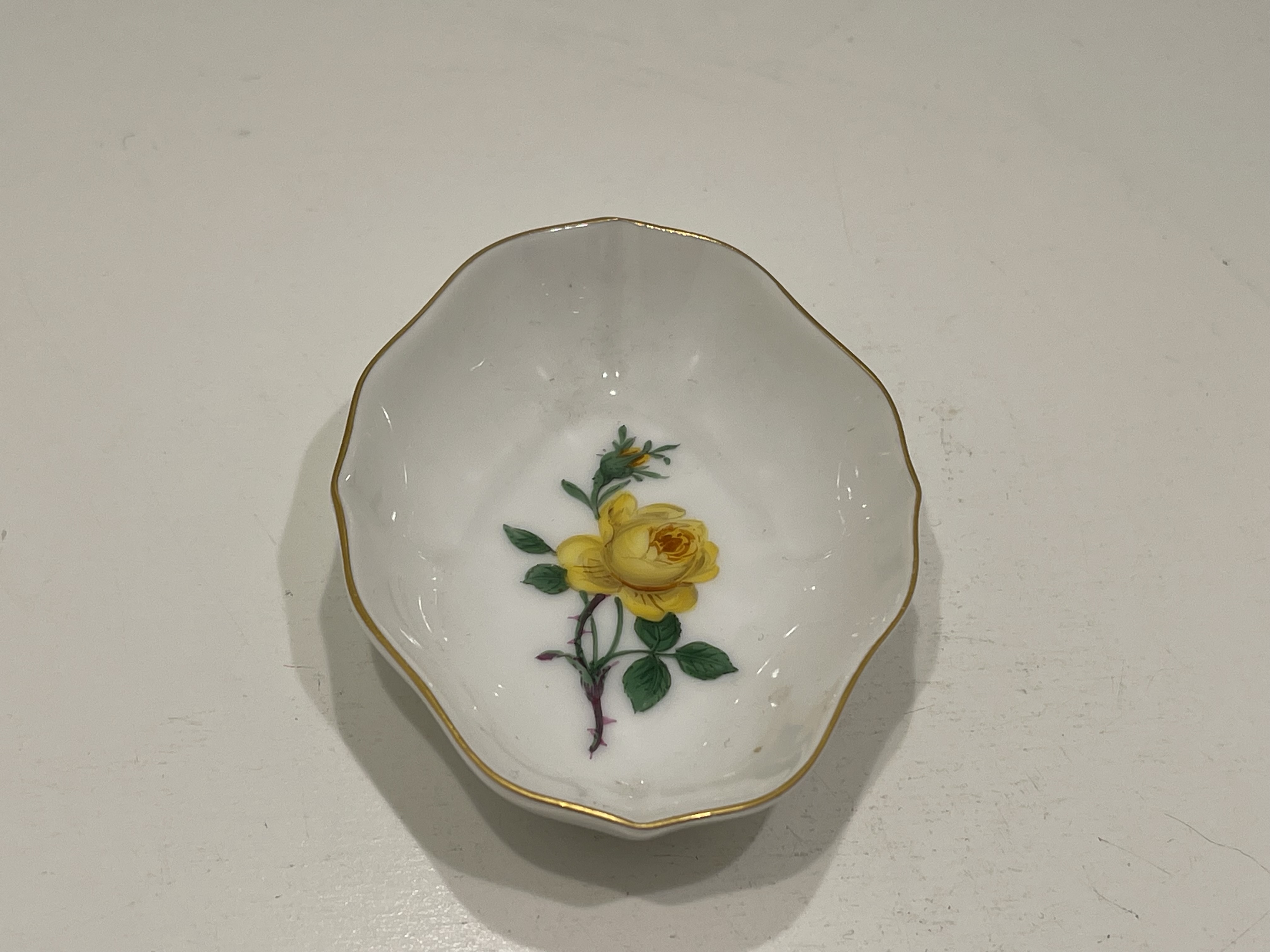 Meissen Sammler Schälchen 2 x 8 cm - 1 Wahl - Top Zustand    Meissen Sammler Schälchen 2 x 8 cm - 1 Wahl - Top Zustand