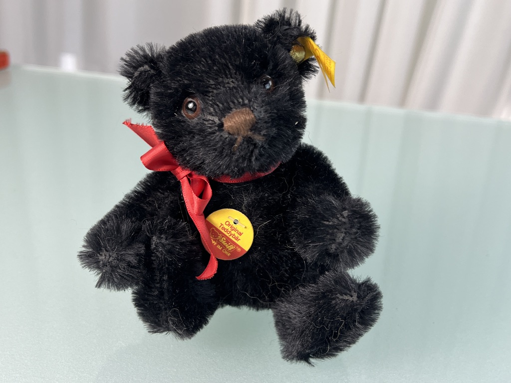 Steiff Tier 030543 Schwarz Teddy 15 cm. Top Zustand 