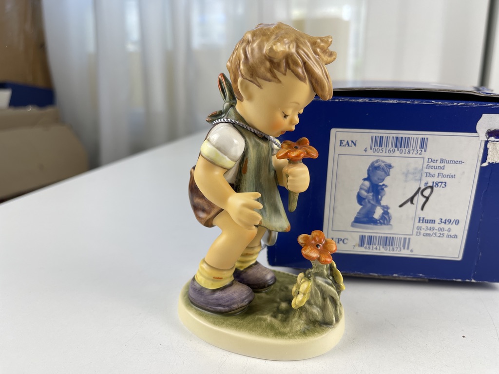 Hummel Figur 349/0 Blumenfreund 13 cm. 1 Wahl. Ovp Top Zustand    