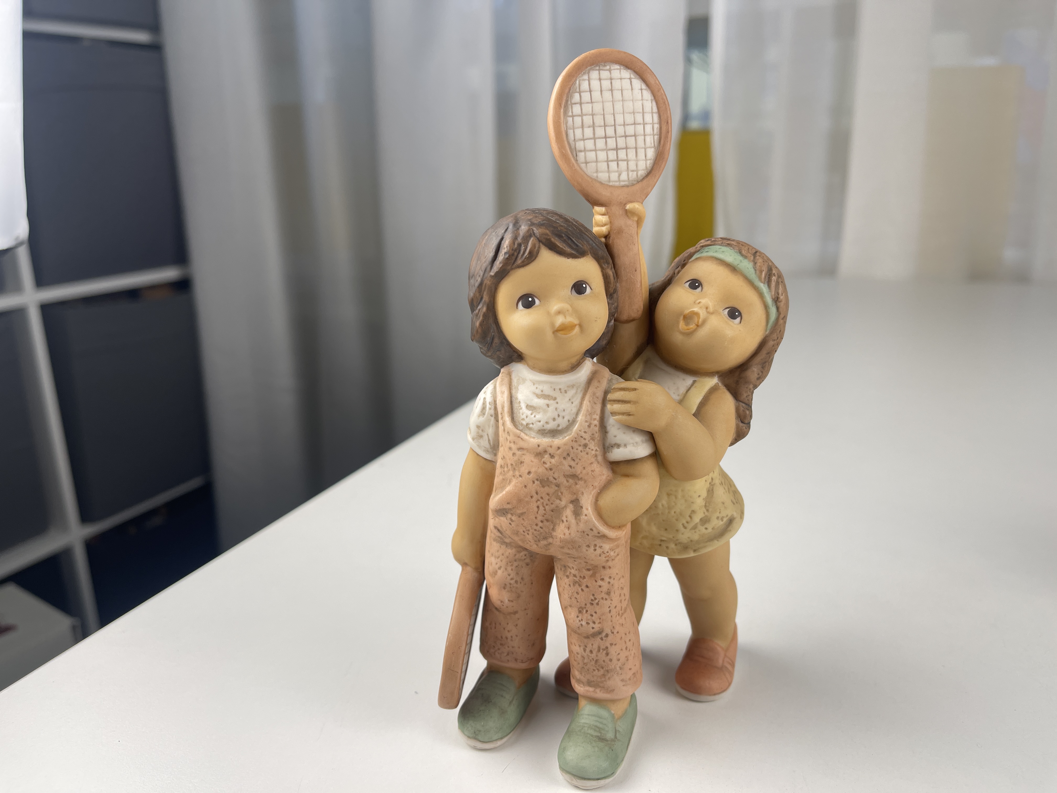  Goebel Figur Nina Marco 19 cm.- 1 Wahl. Top Zustand