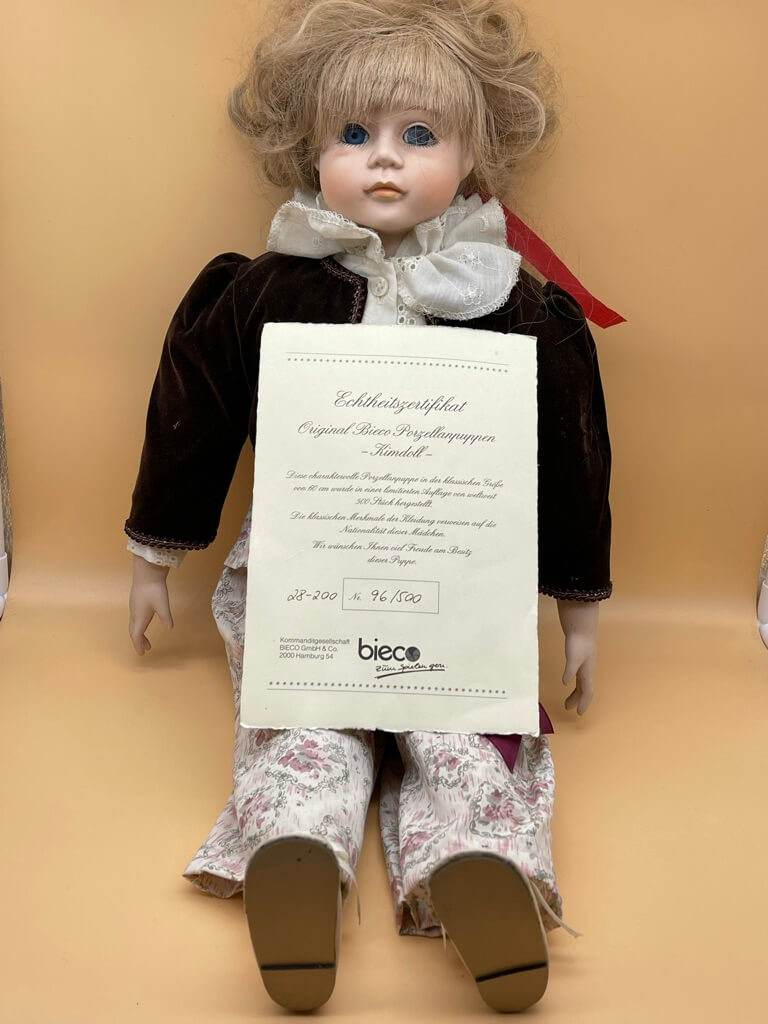 Künstlerpuppe Porzellan Puppe 62cm. Top Zustand 