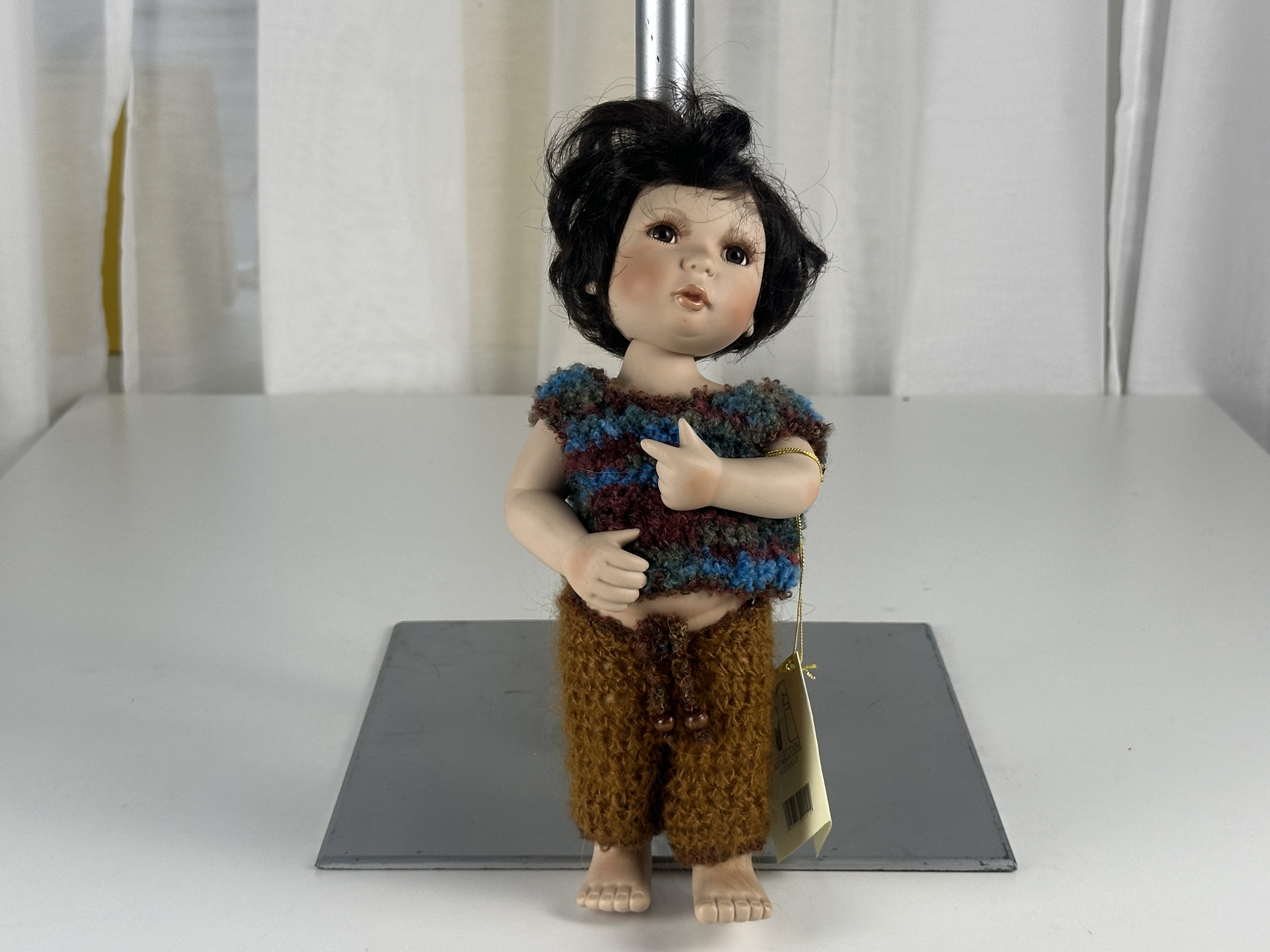 R.F. Künstlerpuppe Porzellan Puppe 26 cm.  Top Zustand 