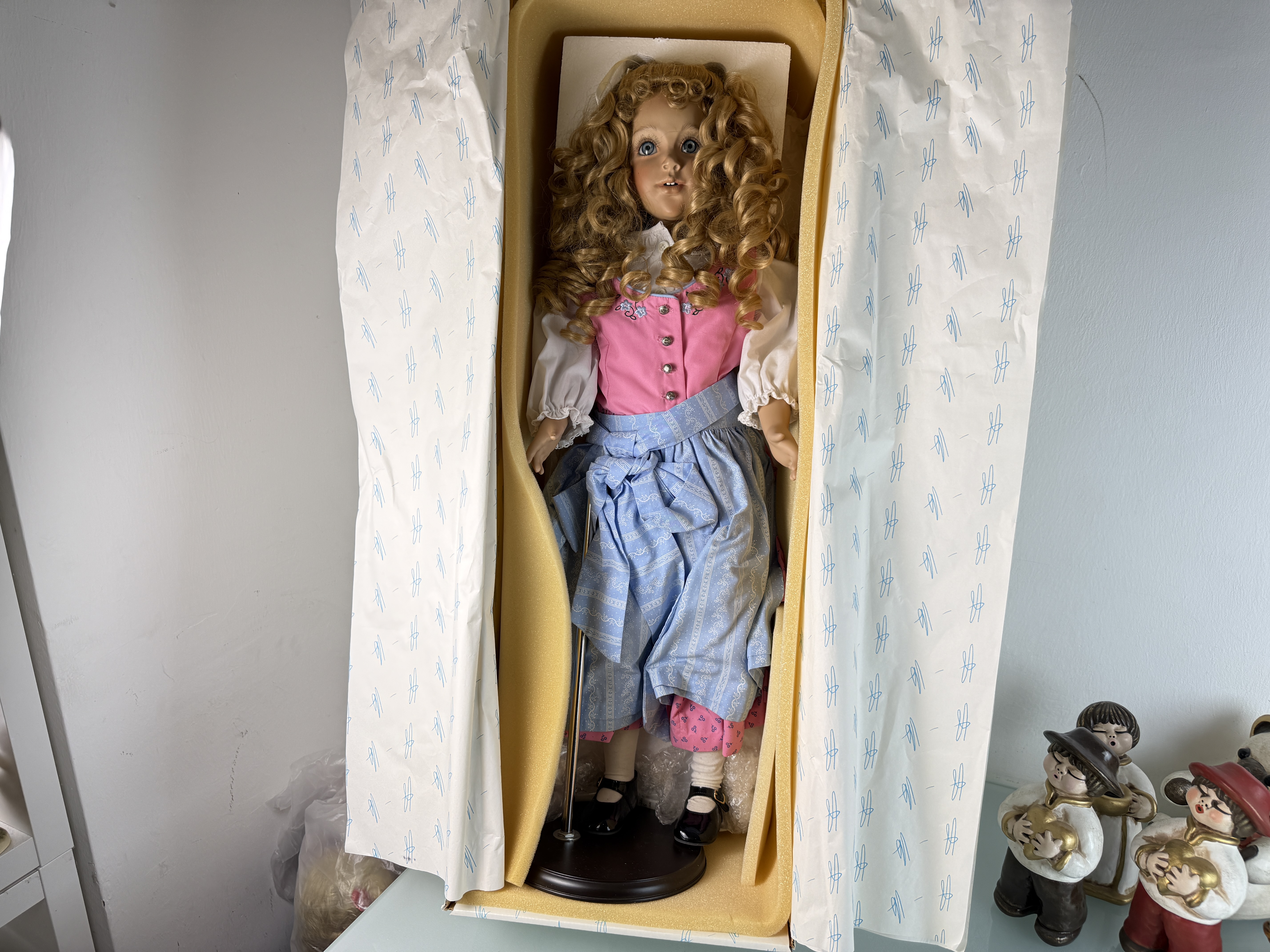 Künstlerpuppe Größle Schmidt Porzellan Puppe 78 cm. Top Zustand 