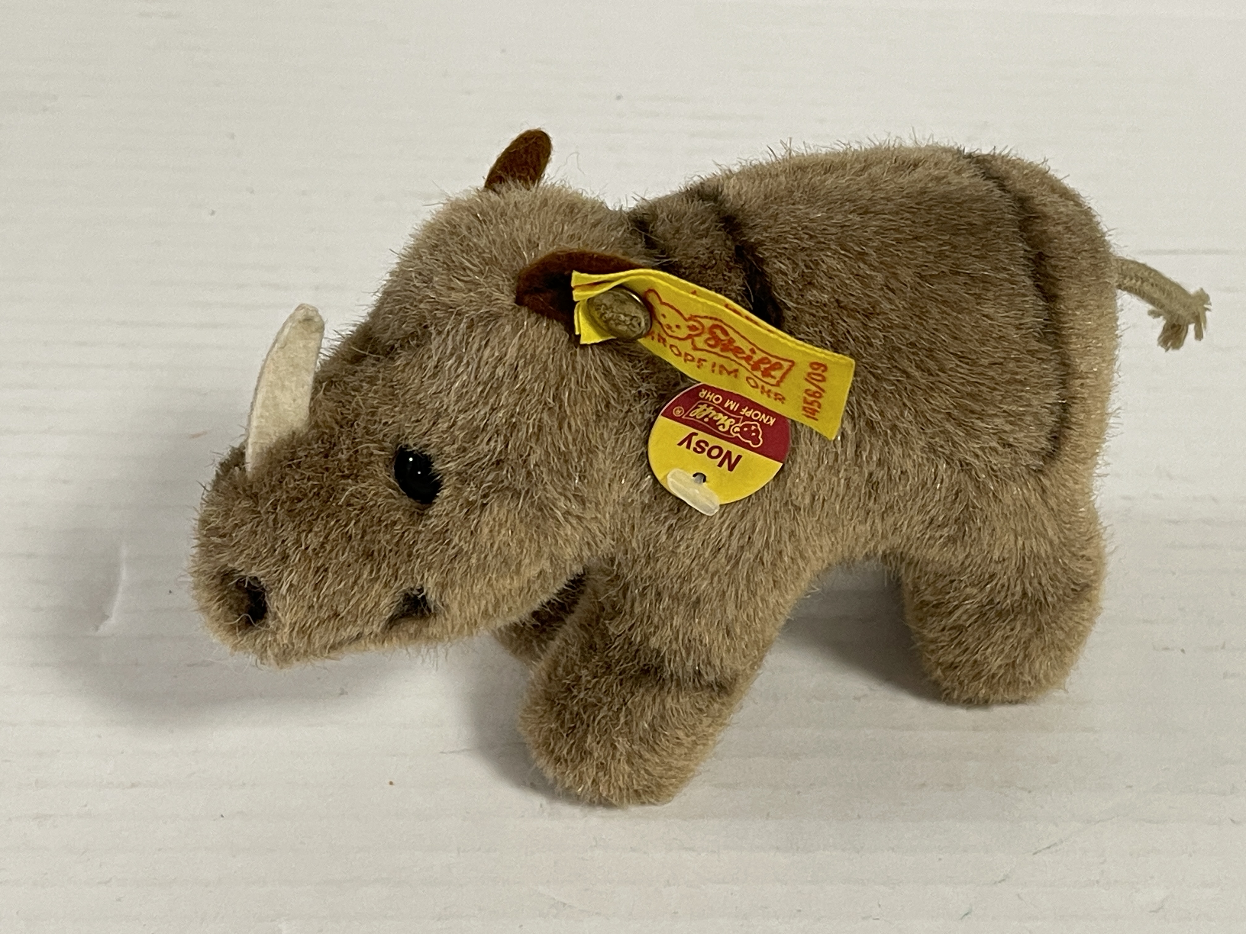 Steiff Tier 1456/09 Nosy 14 cm. Top Zustand
