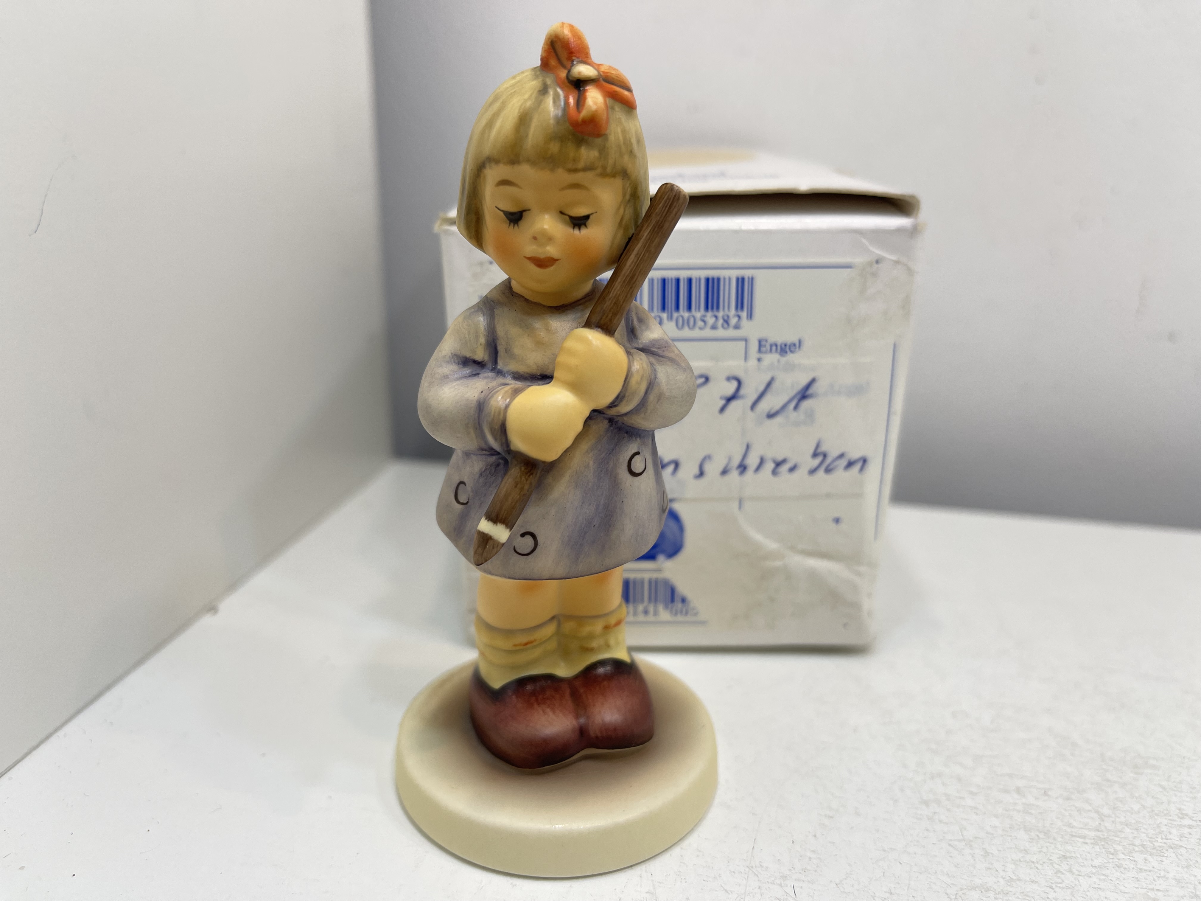  Hummel Figur 2087/A Kann schon Schreiben 10,3 cm + OVP. Erste Wahl. Top Zustand