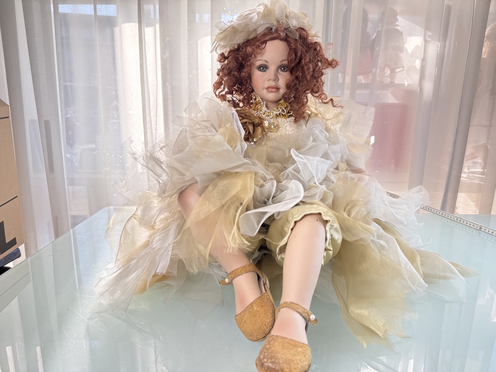 Künstlerpuppe Sammler Porzellan Puppe 73 cm. Top Zustand    