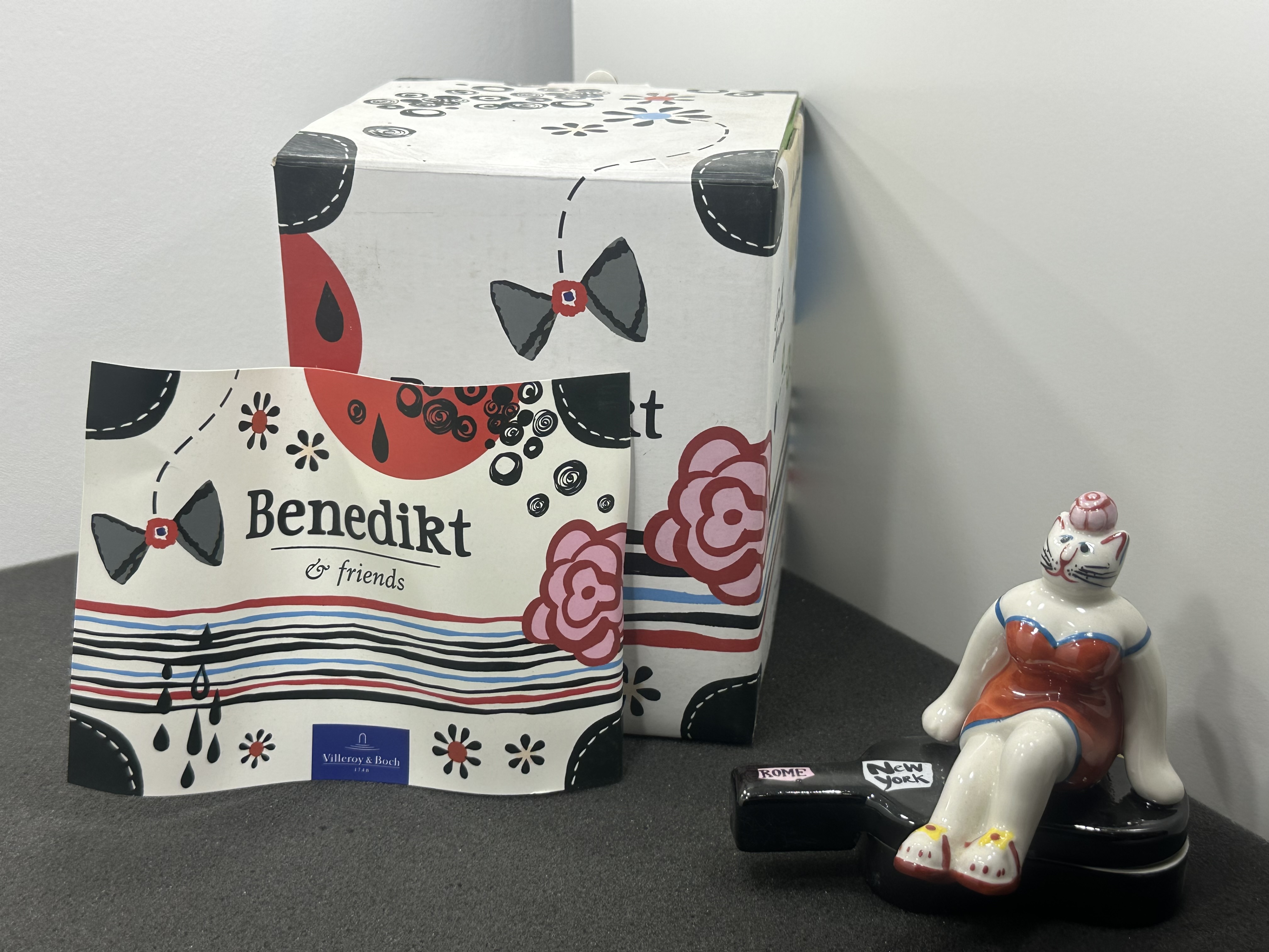 Villeroy und Boch Benedikt & friends Katze auf Violinkasten 9 cm, 1 Wahl - Top Zustand