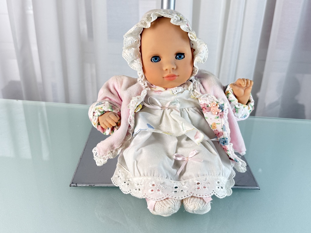 Künstlerpuppe Puppe Sammler Götz Vinyl Puppe 29 cm. Top Zustand   
