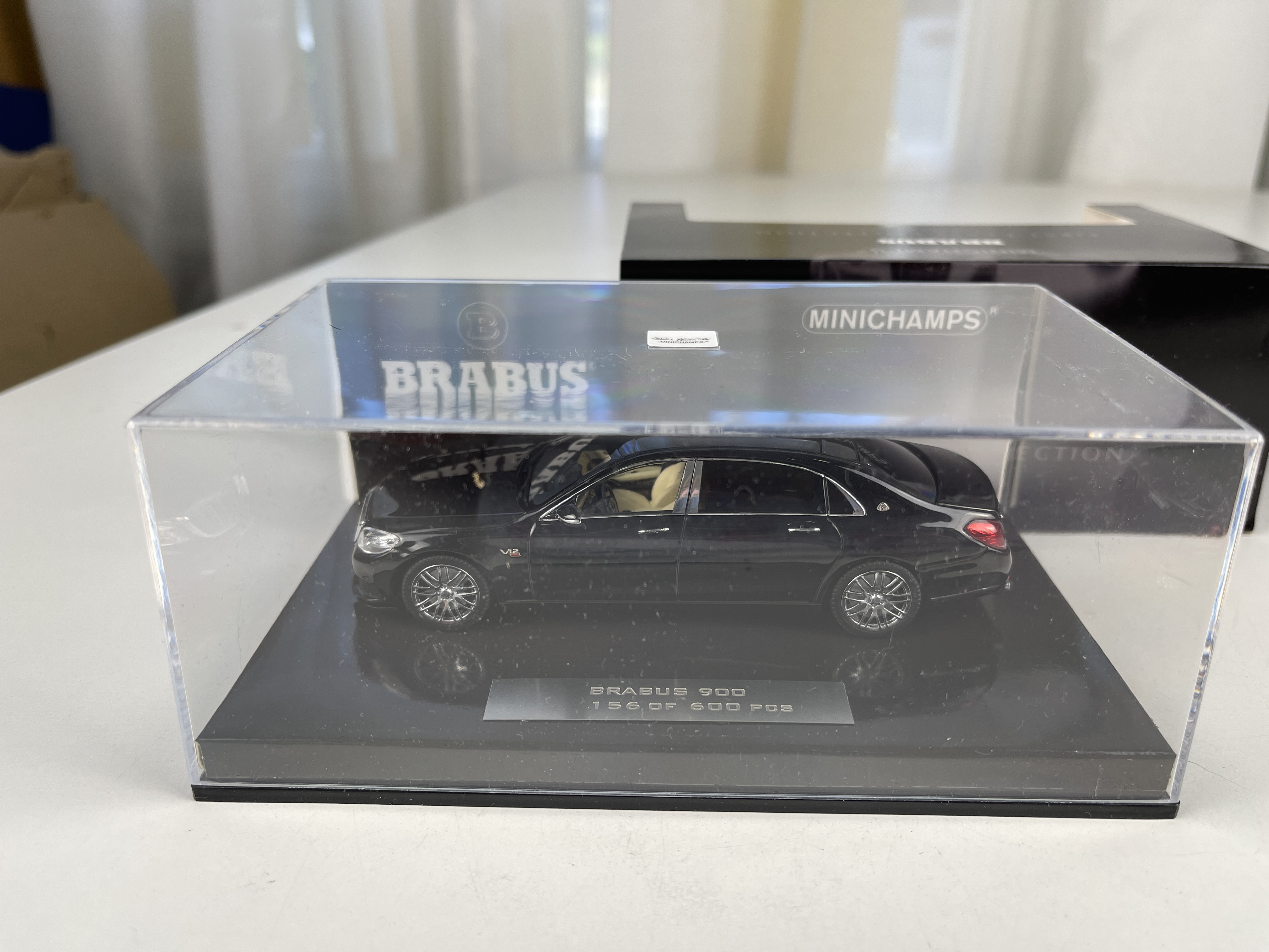 Modellauto Maybach Brabus 900 1:43 - Top Zustand   