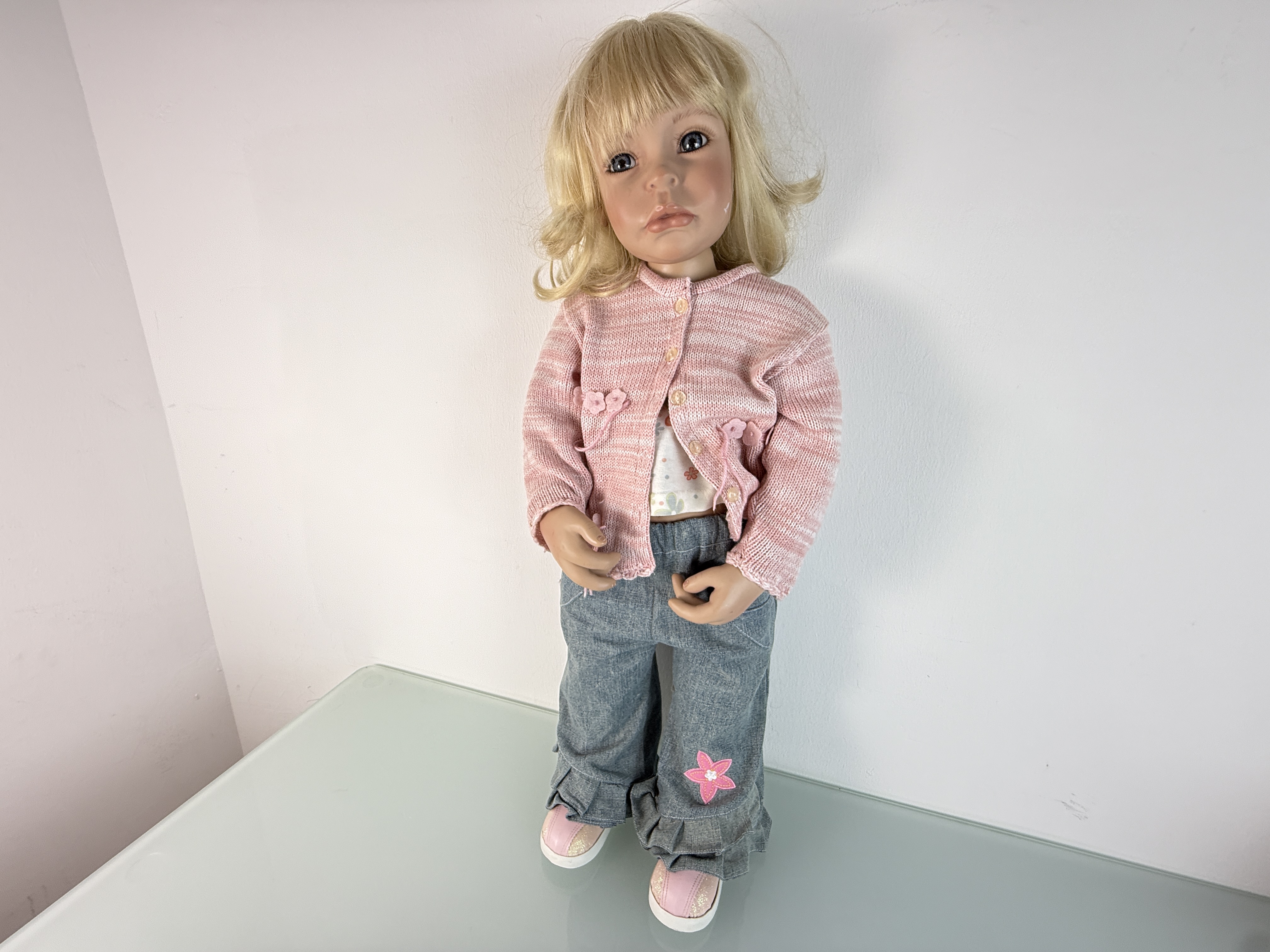Künstlerpuppe Susan Lippl Porzellan Puppe 80 cm. Guter Zustand siehe Fotos 
