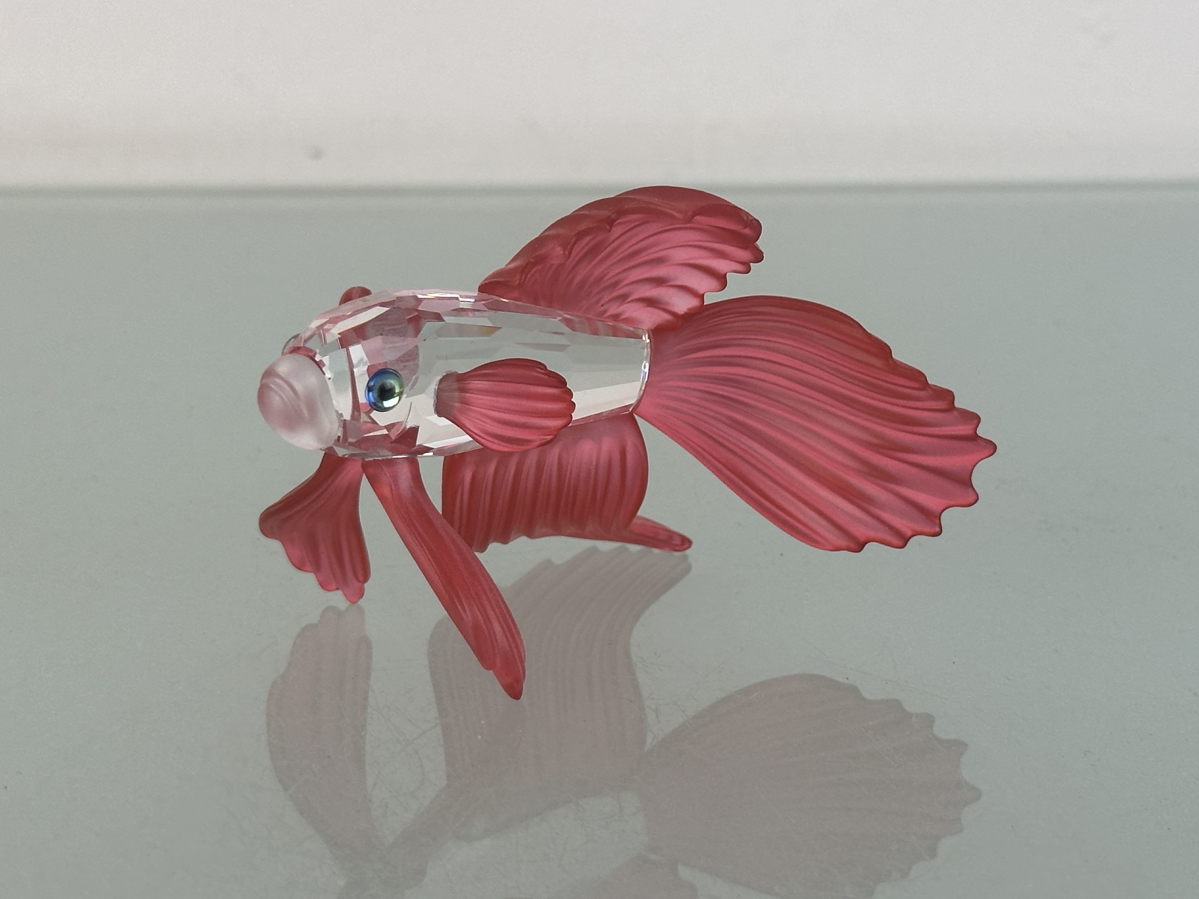 Swarovski Figur 660941 Roter Schleierkampffisch 8,5 cm. Top Zustand 