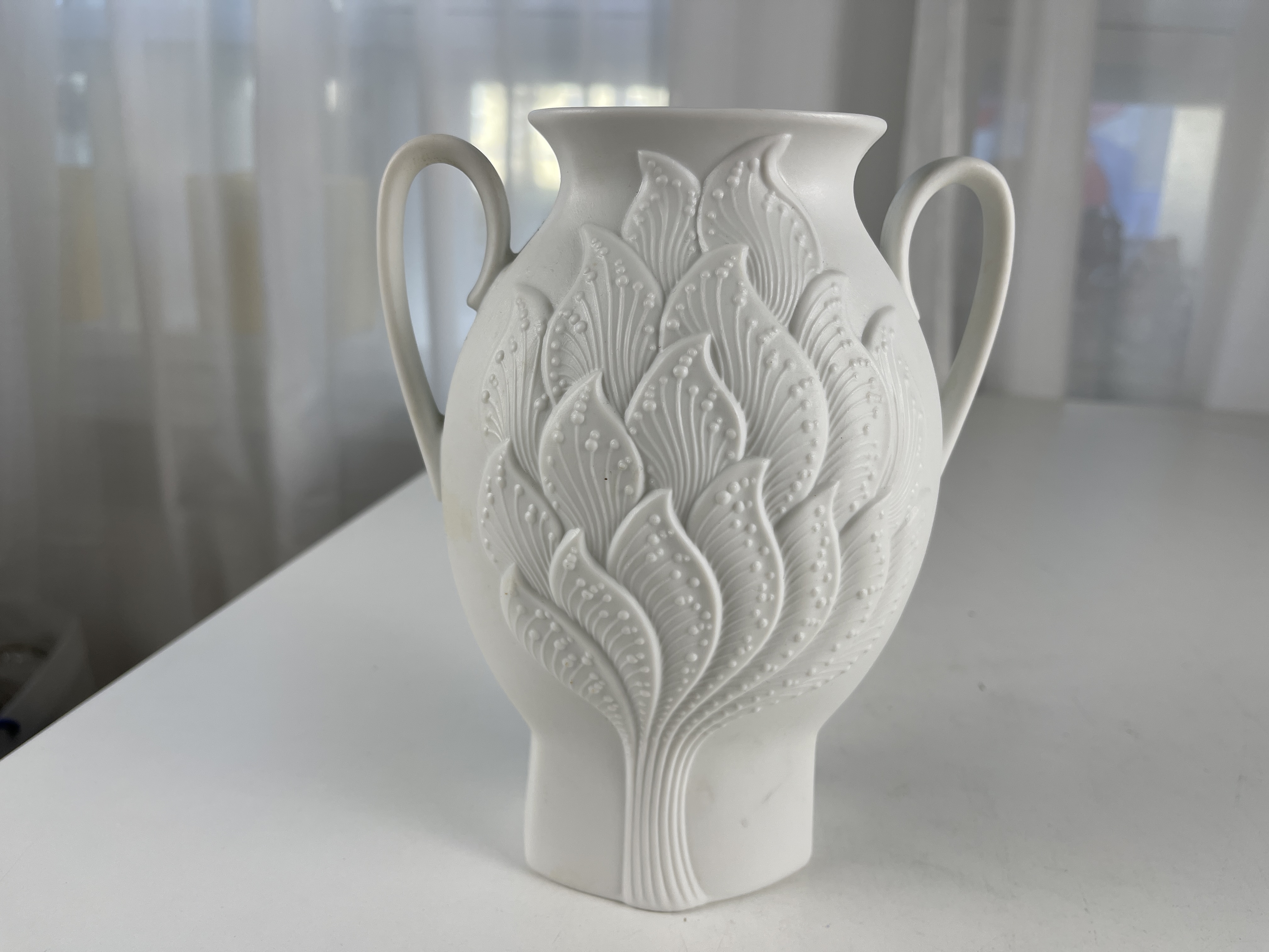 AK Kaiser Porzellan Vase 20 cm - Zustand siehe Fotos 