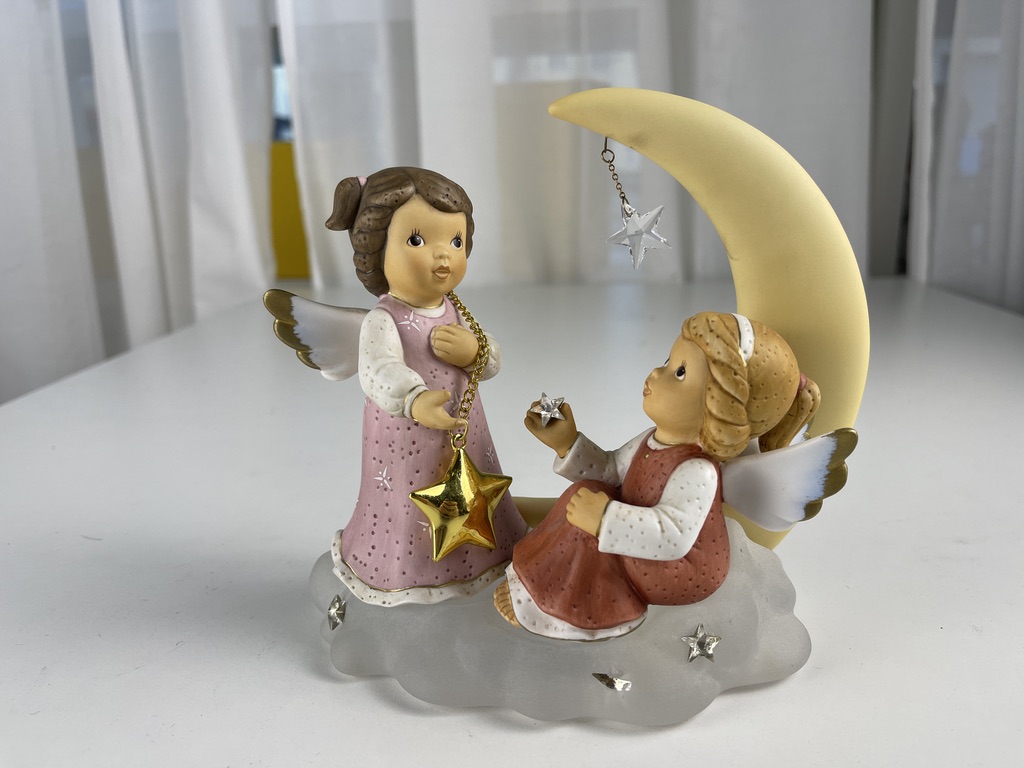 Goebel Figur Nina & Marco 2010 Jahresengel 16 cm. 1 Wahl. Zustand siehe Fotos 