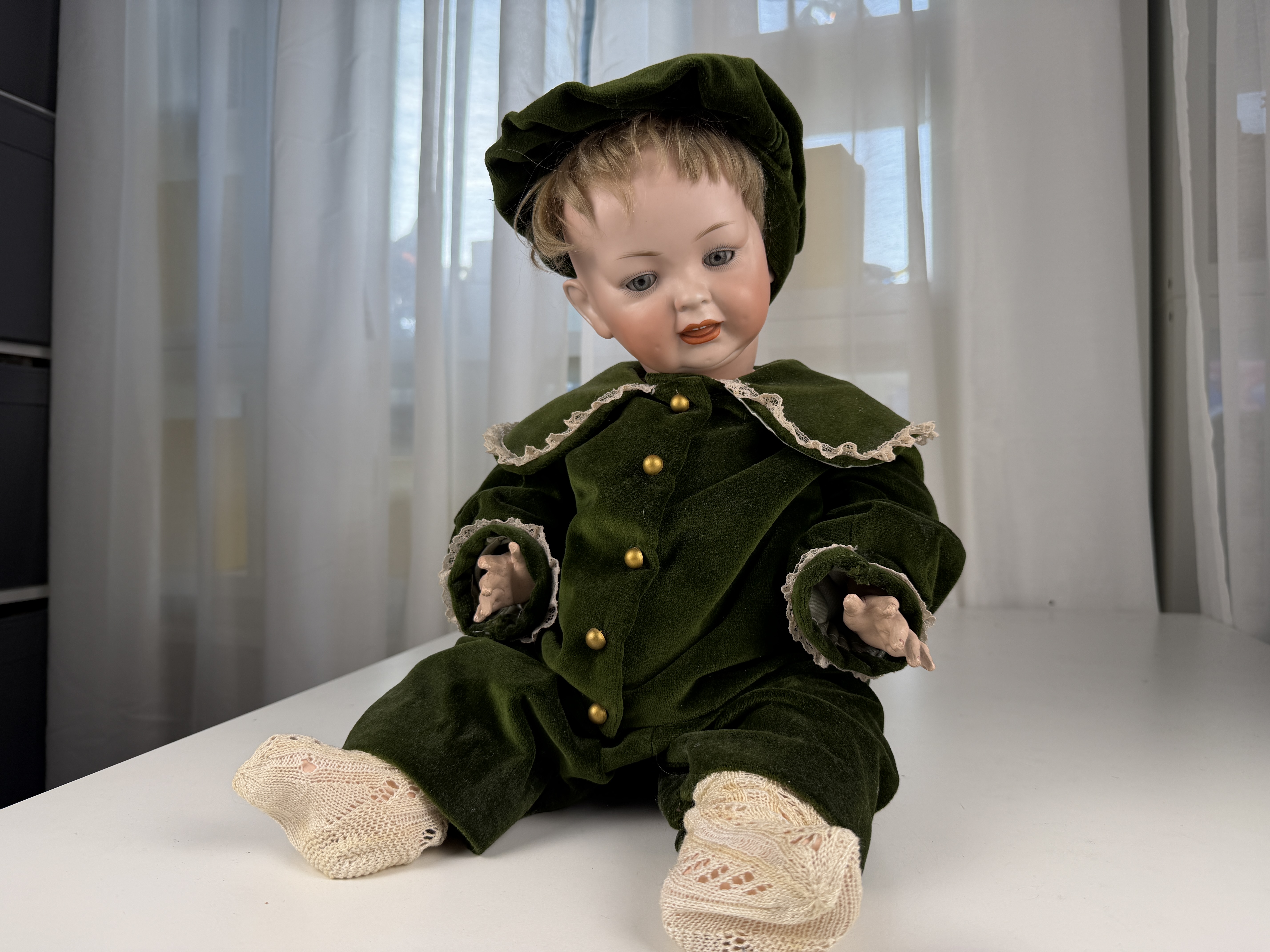 Künstlerpuppe Sammler PorzellankopfPuppe.50 cm. Zustand siehe Fotos  