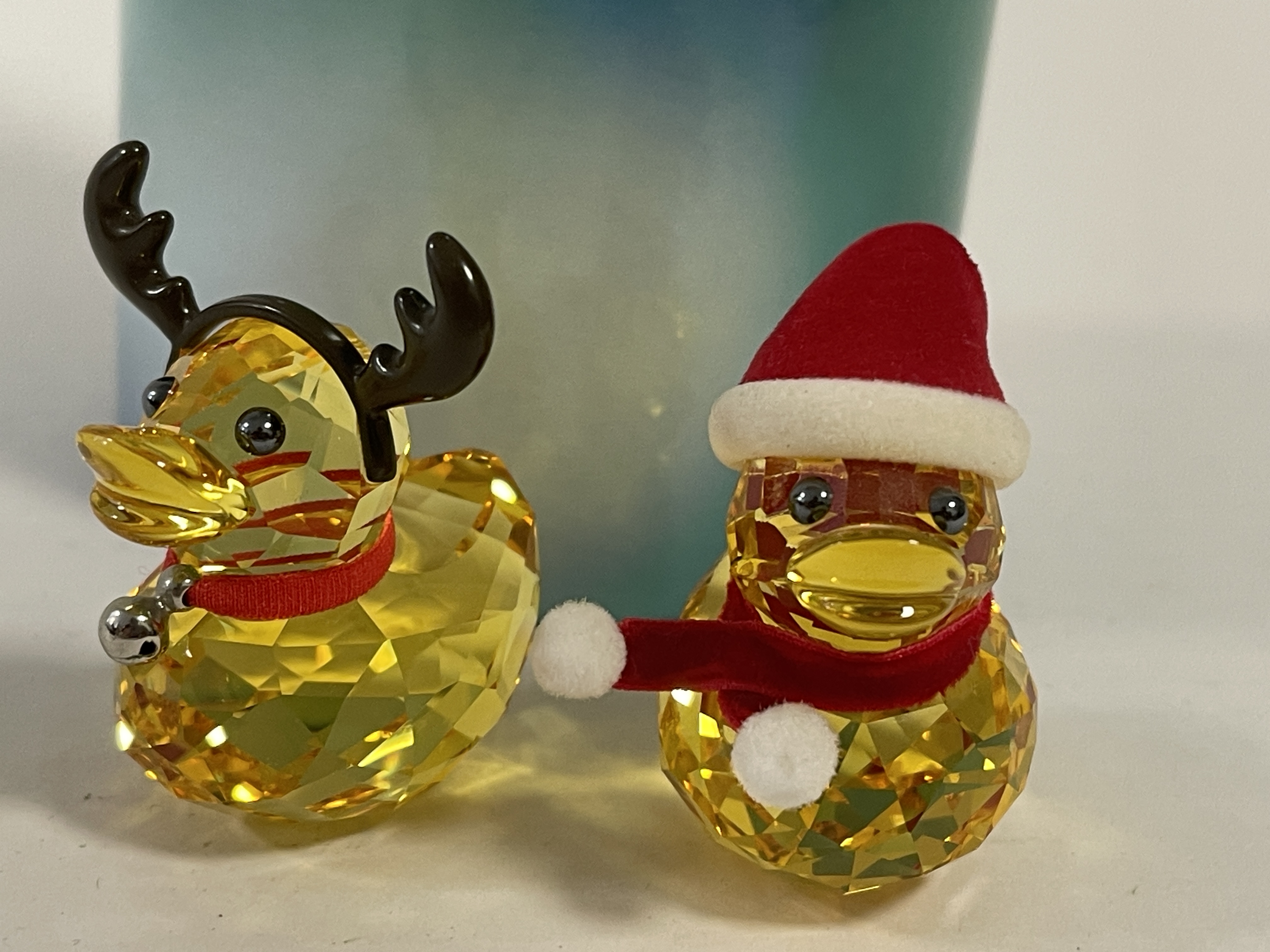 Swarovski Figur 5004497 Happy Duck Santa & Rentier 4.3 x 4.7+4.3 x 4.8 cm. Ovp & Zertifikat. Top Zustand
