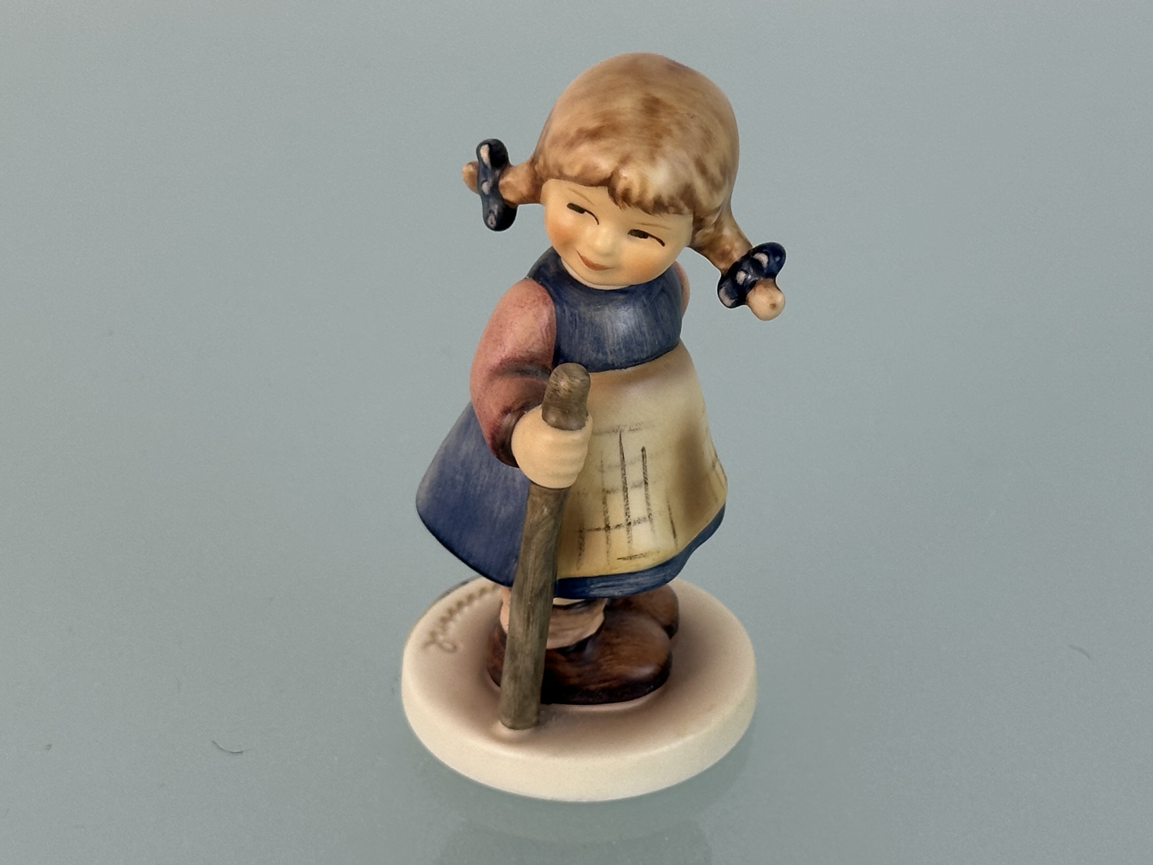 Hummel Figur 768 Süßer Fratz 9 cm. 1 Wahl - Top Zustand 