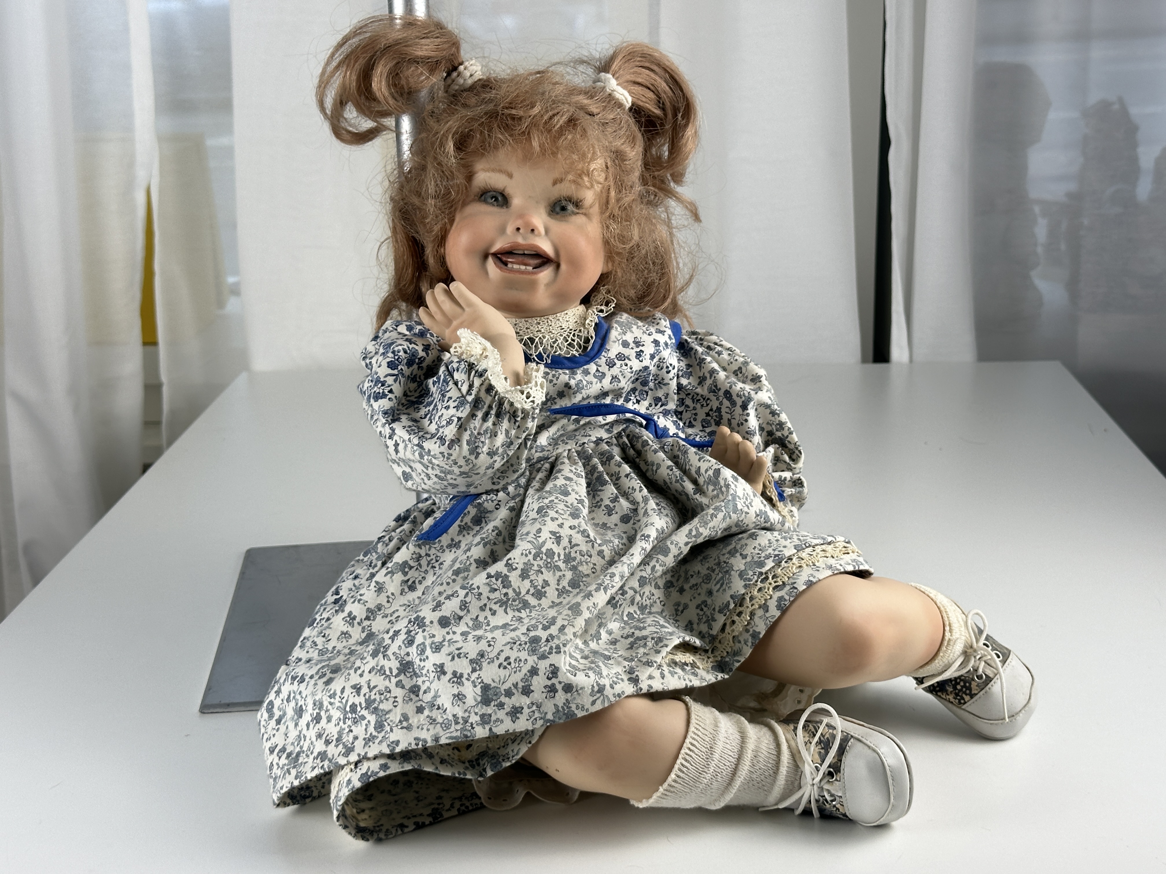 Künstlerpuppe Porzellan Puppe 50 cm. Zustand siehe Fotos