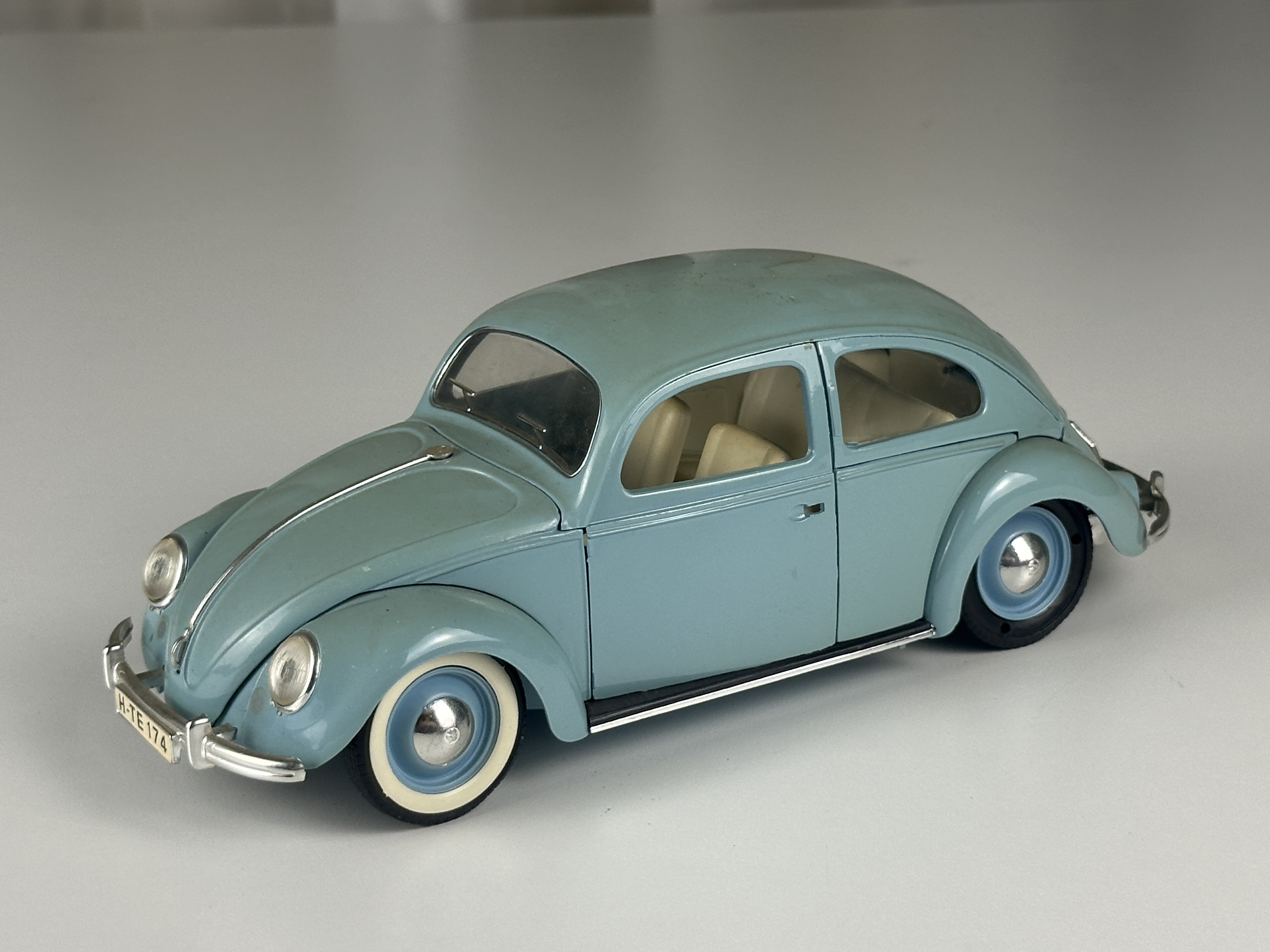 Sammler Modellauto Solido Coccinelle VW  1:17 Zustand siehe Fotos