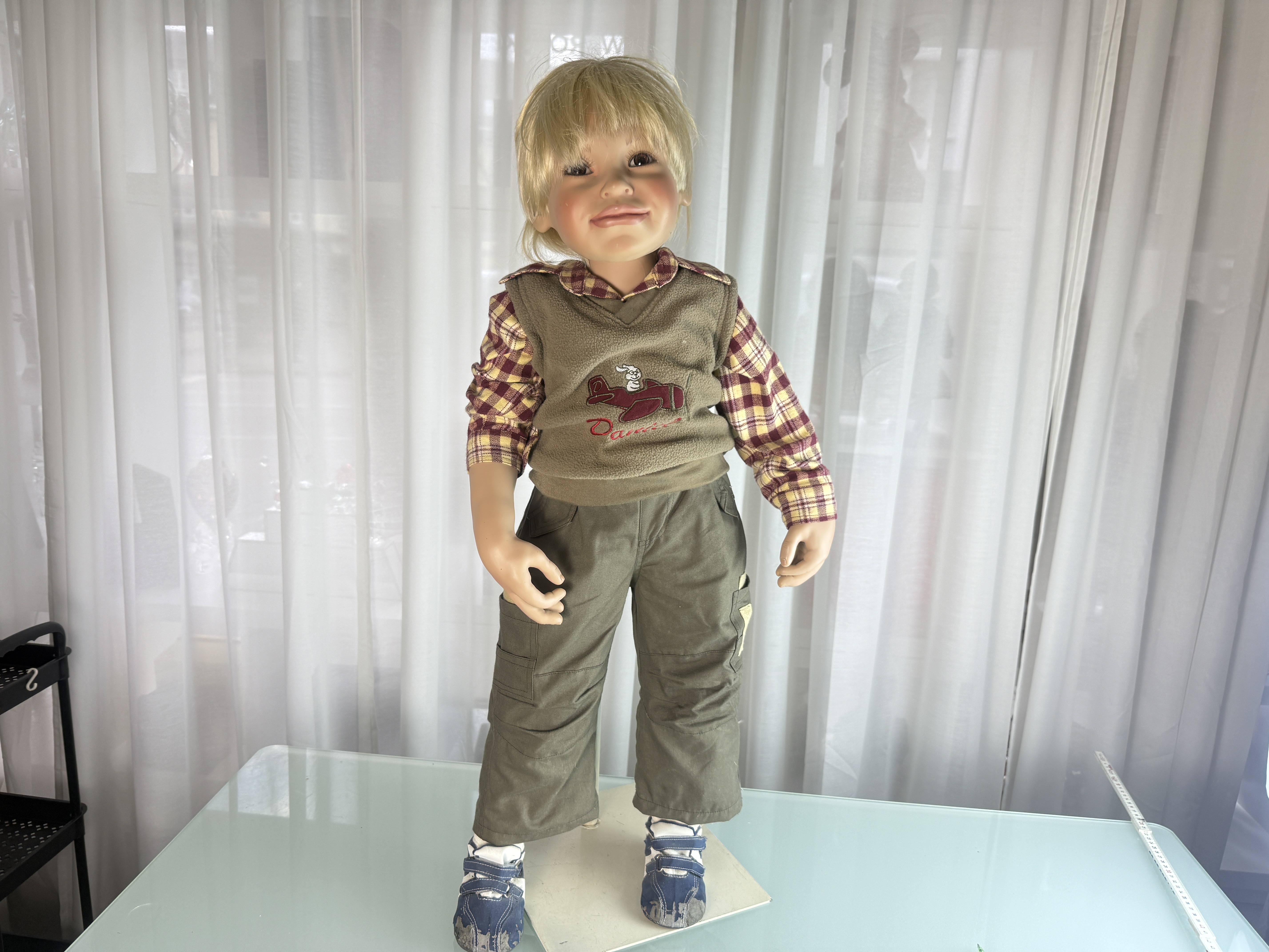 Künstlerpuppe Susan Lippl Vinyl Puppe 83 cm. Guter Zustand siehe Fotos 