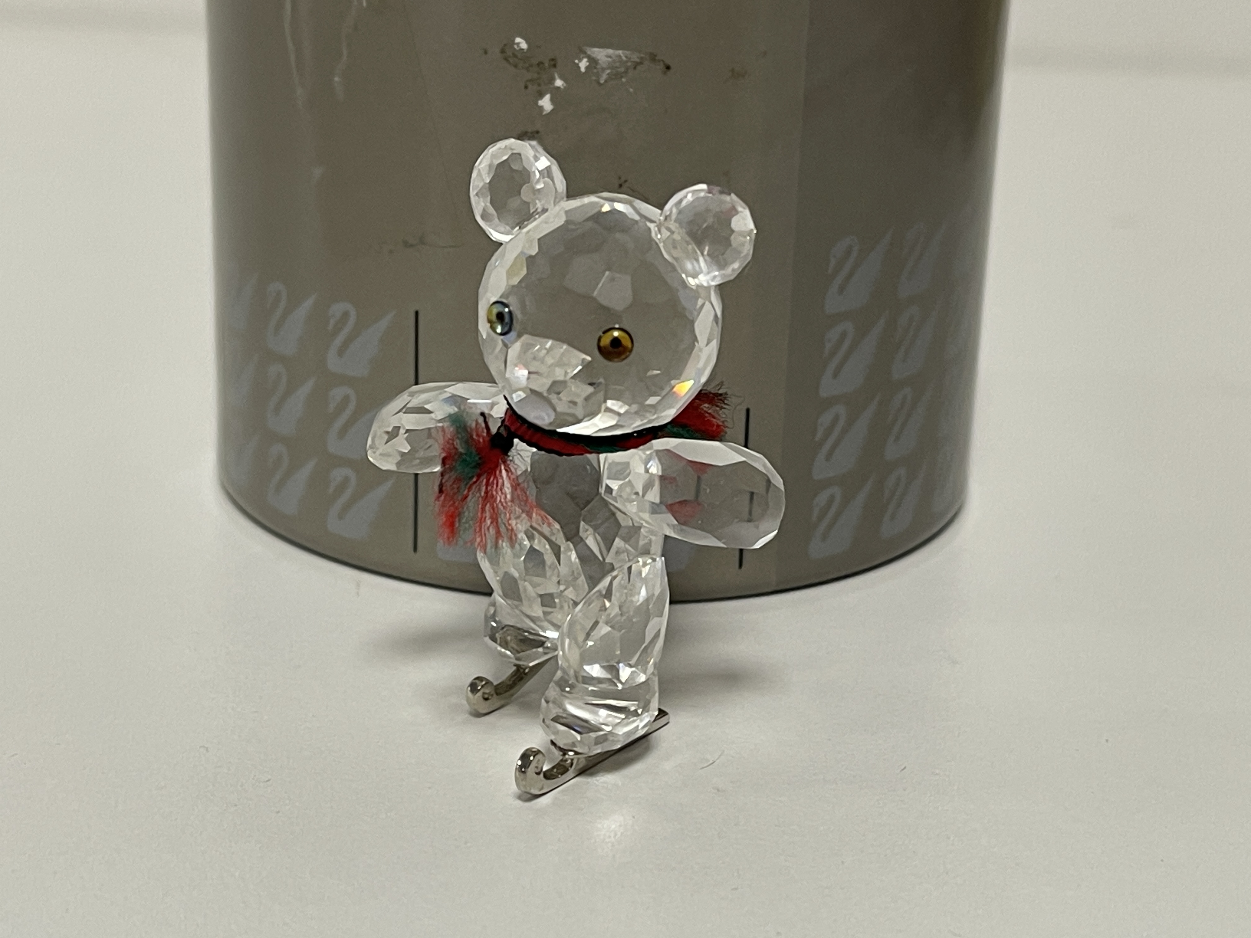 Swarovski Figur 193011 Kris Bär auf Schlittschuhe 5 cm. Ovp - Zertifikat - Top Zustand  