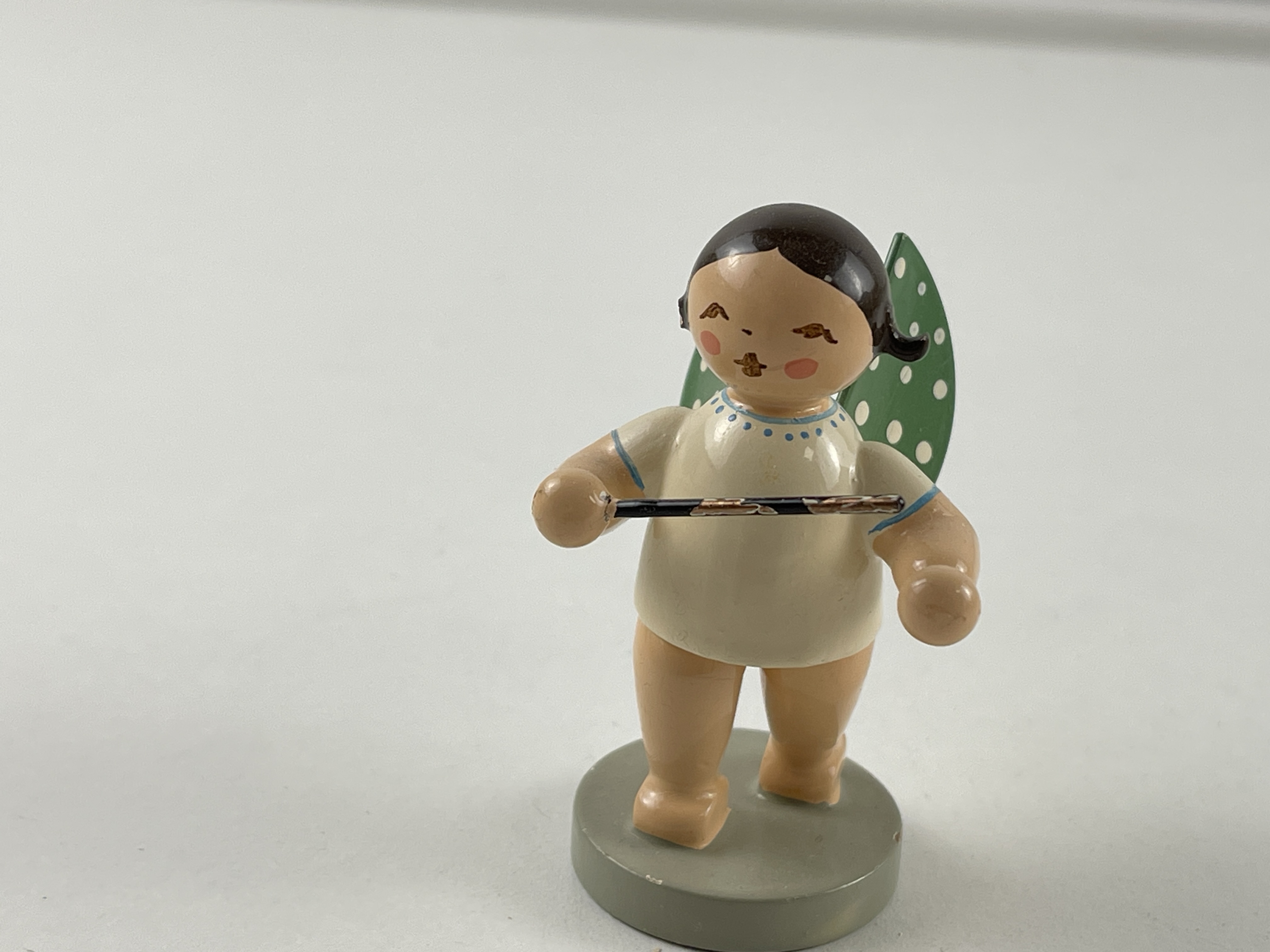 Erzgebirge Wendt und Kühn Figur Engel 6 cm. Zustand siehe Fotos 