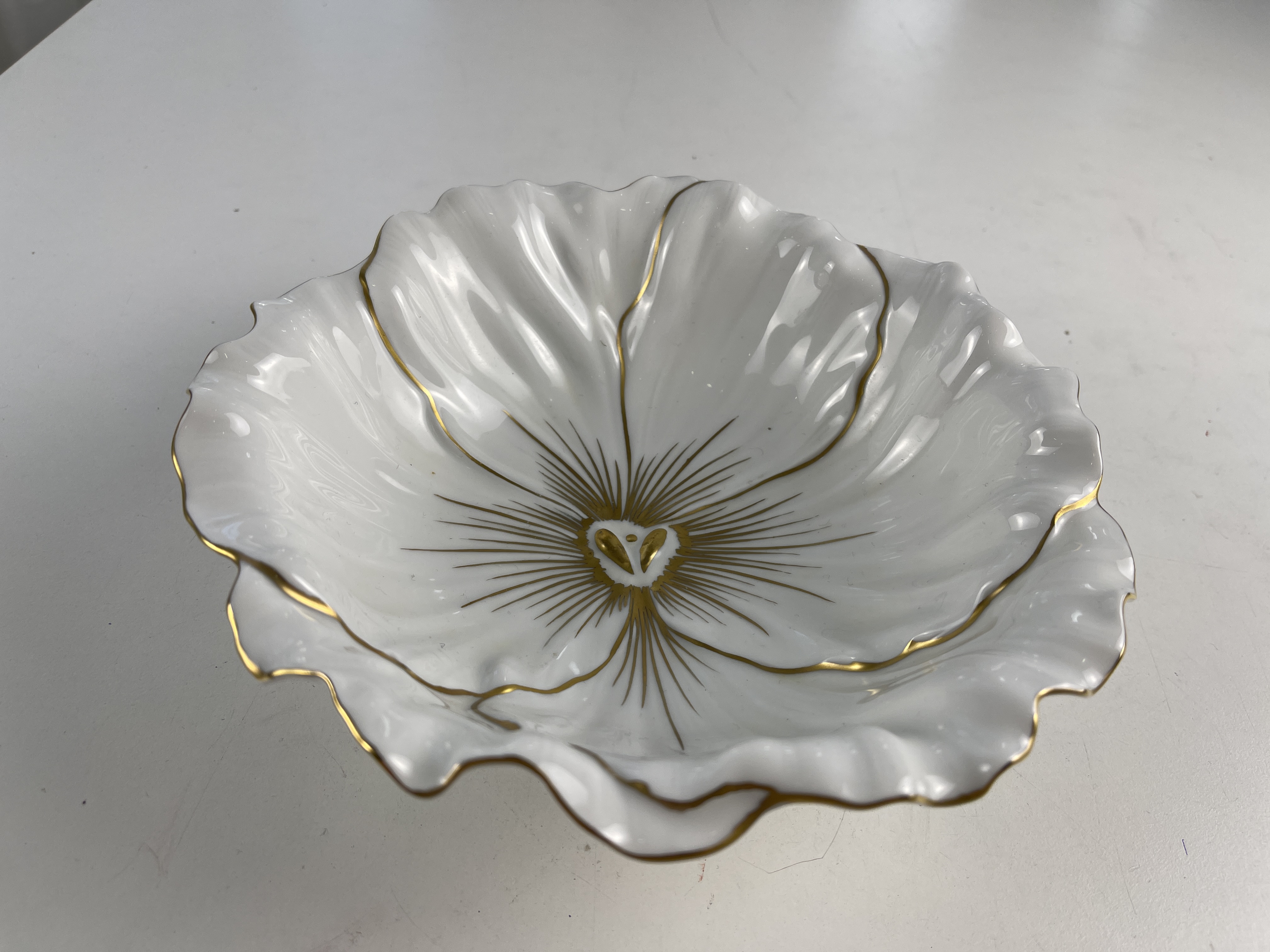 Sammler Porzellan Schale 20 x 6 cm. Guter Zustand   
