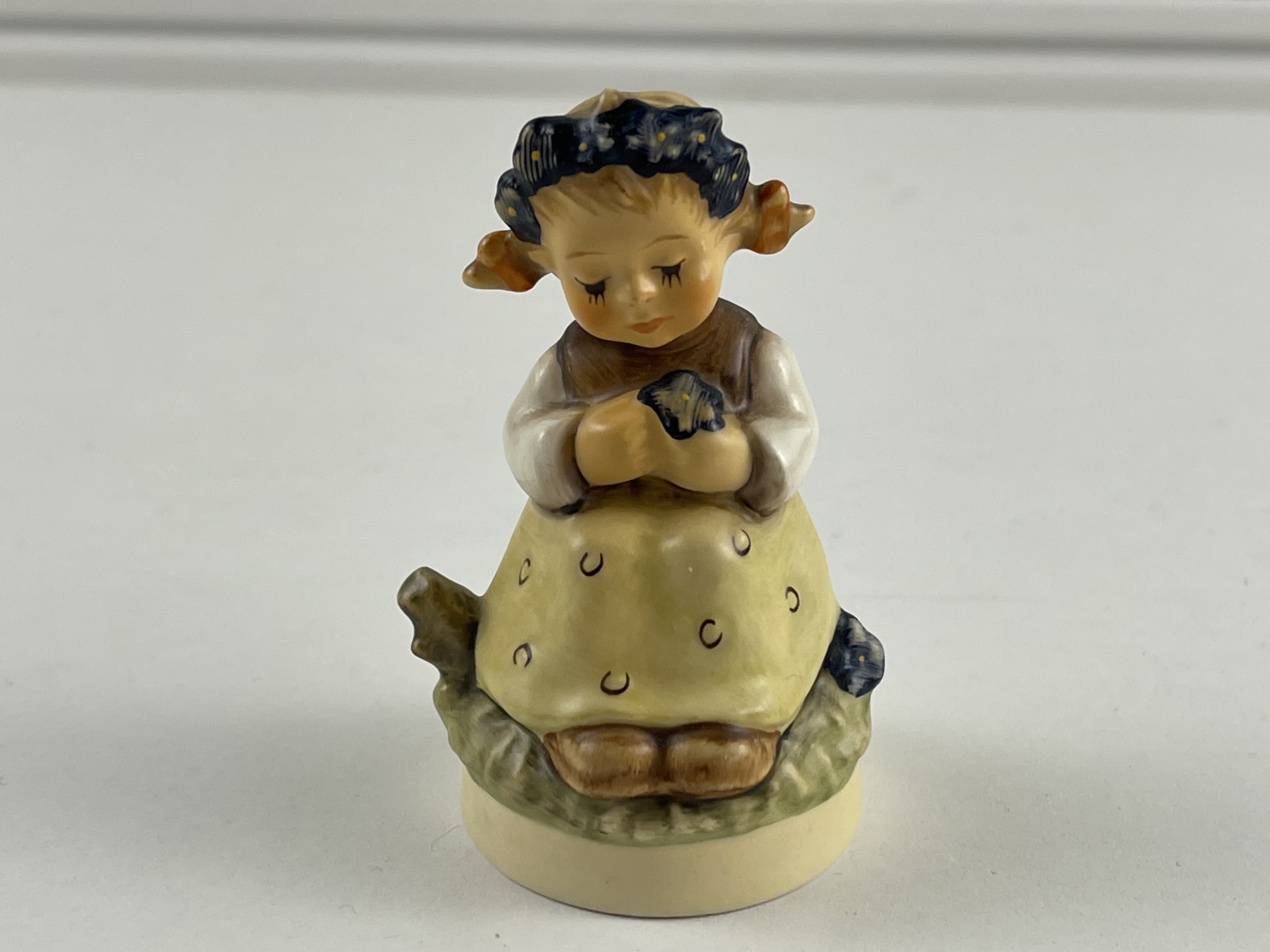  Hummel Figur 351 4/0 Enzian Mädchen 7 cm. 1 Wahl. - Top Zustand 