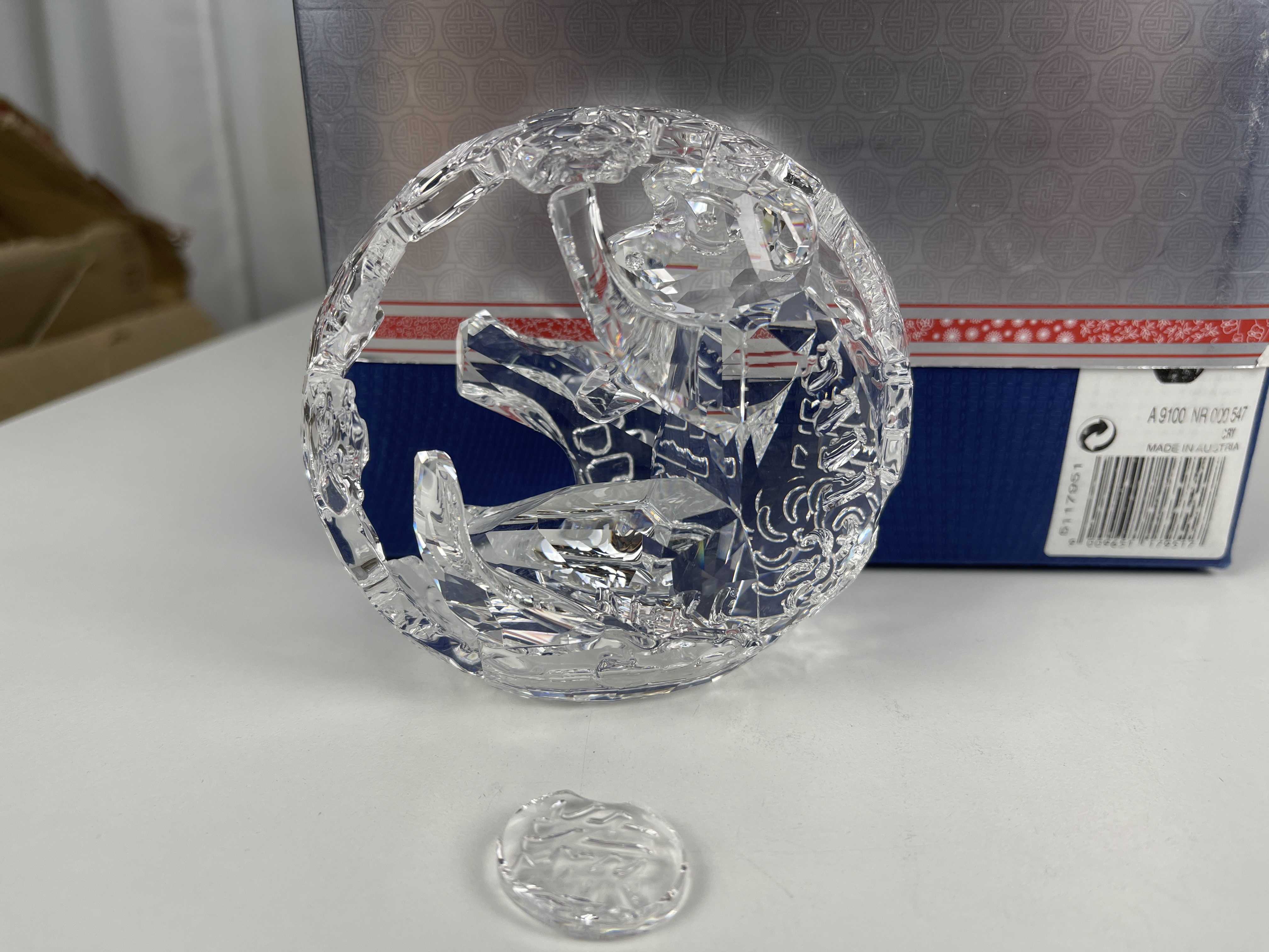 Swarovski Figur 5117951 Sternzeichen Chinesisches Affe 9.4 cm. Kleiner Defekt. Ovp & Zertifikat