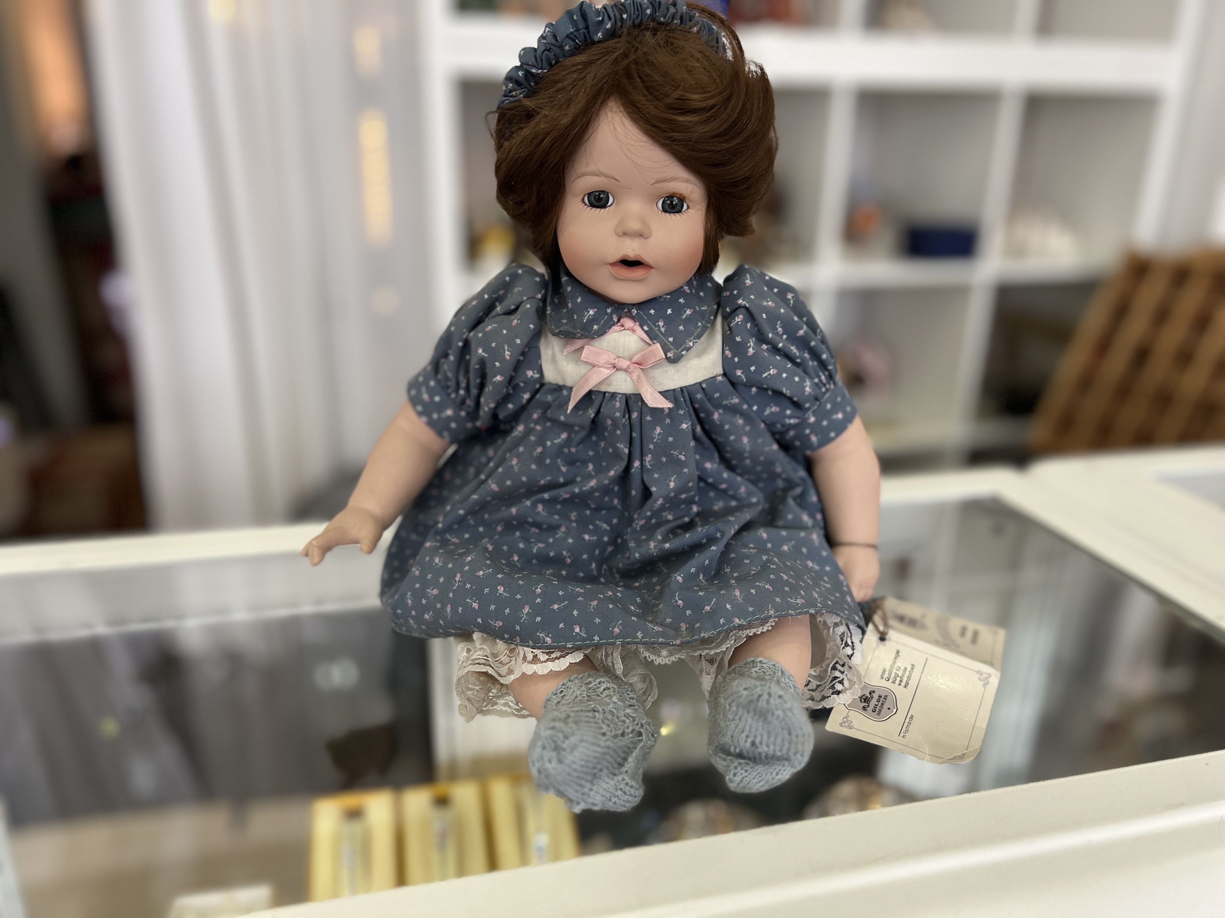 Künstlerpuppe Porzellan Puppe 38 cm. Top Zustand    