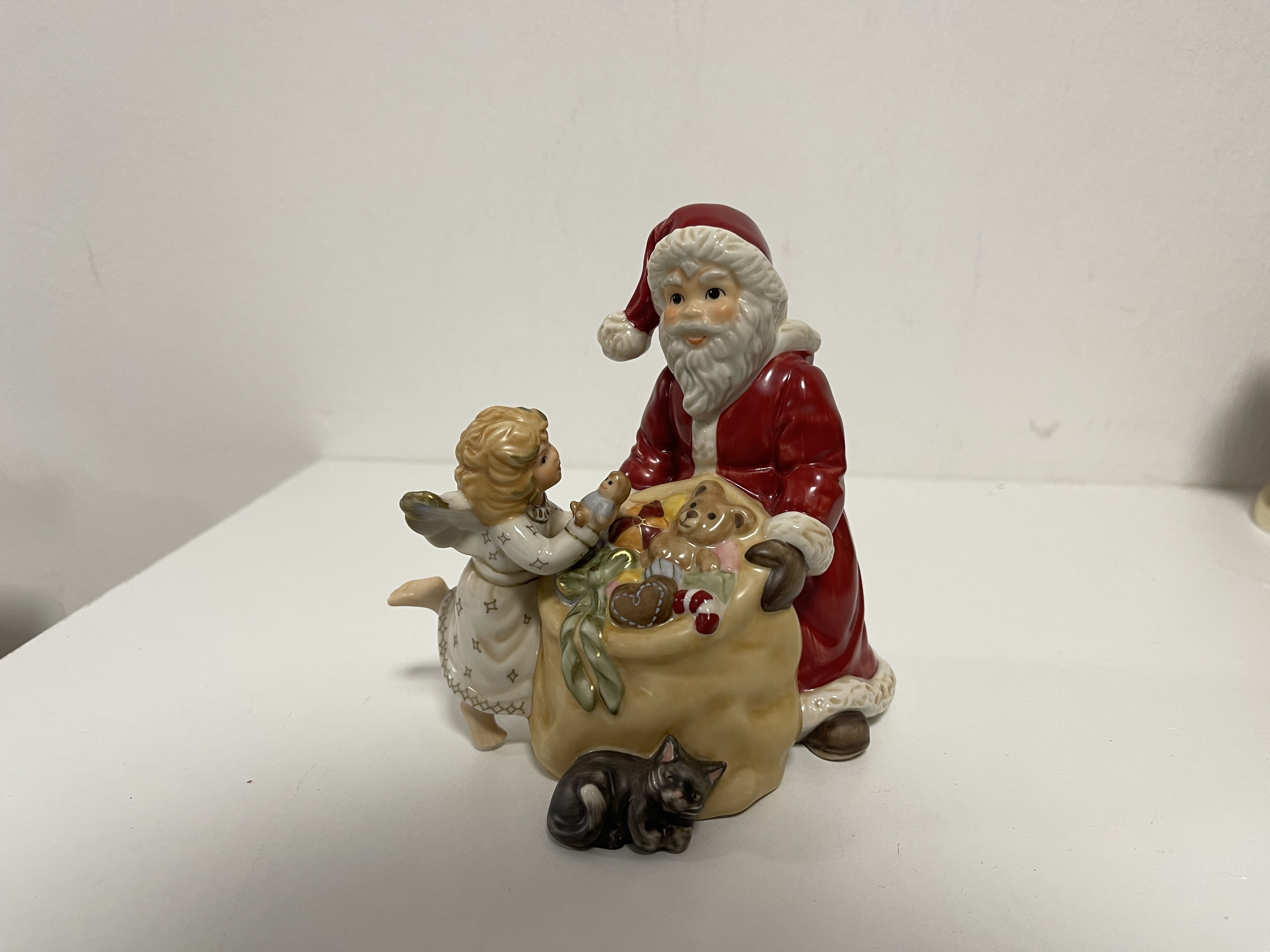 Goebel Weihnachtsmann Figur Porzellan 14 cm. Top Zustand      
