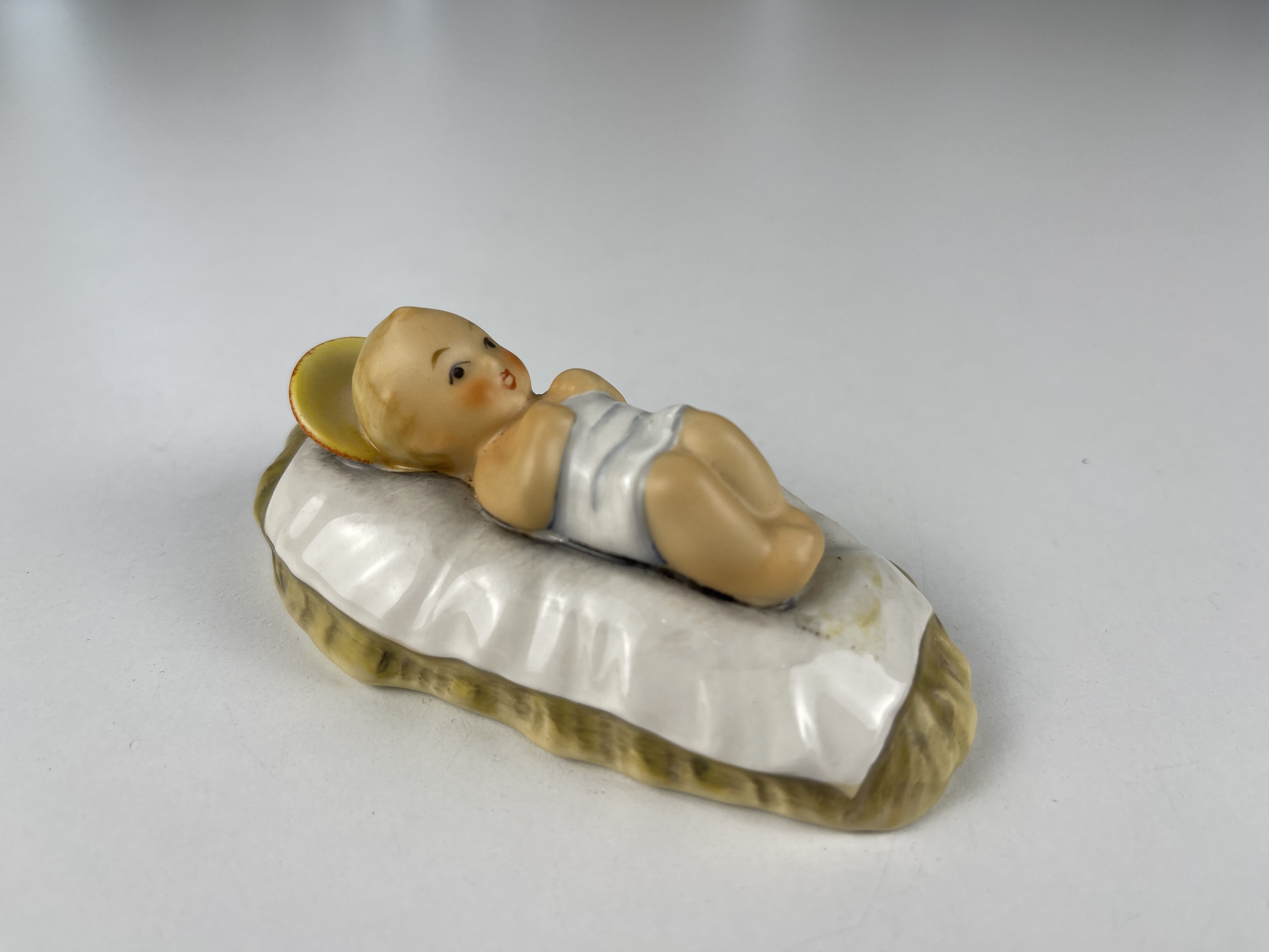 Hummel Figur 214 A/K/I Jesuskind 9 cm lang. 1 Wahl, -  Zustand siehe Fotos