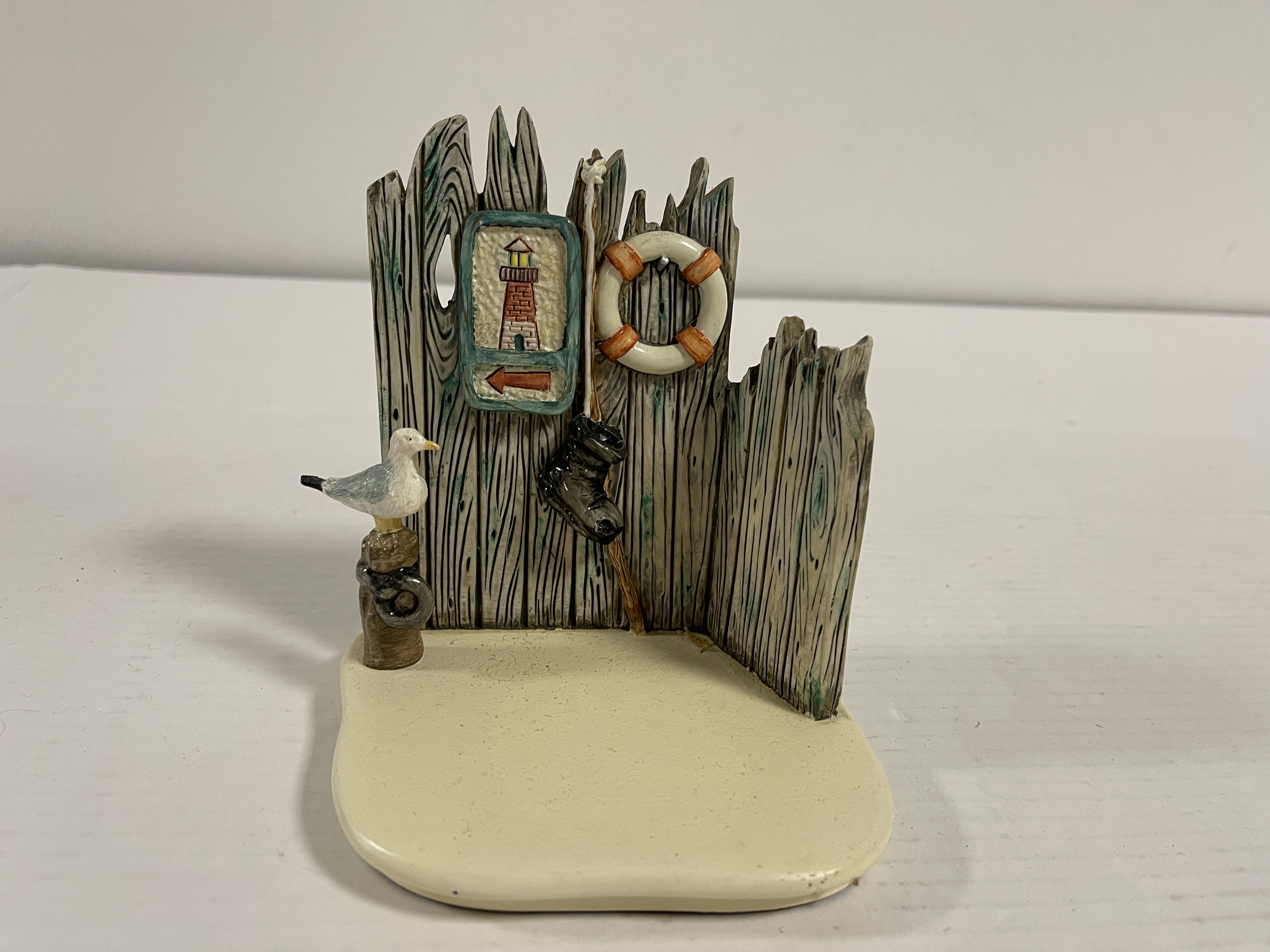 Goebel Hase Figur Fisherman's Feast 11 x 11 x 15 cm. Guter Zustand    