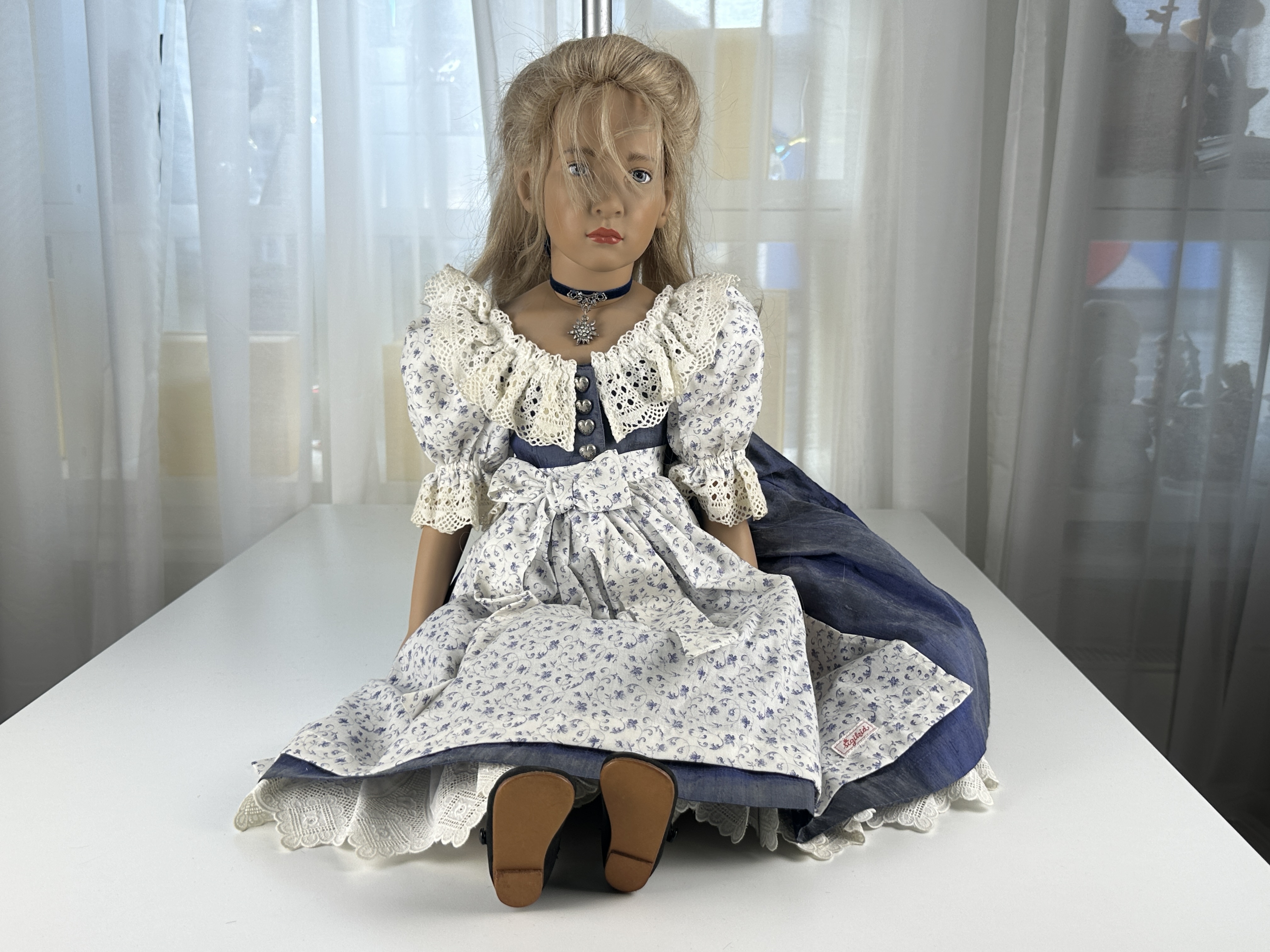 Künstlerpuppe Sigikid Vinyl Puppe 70 cm. Top Zustand   