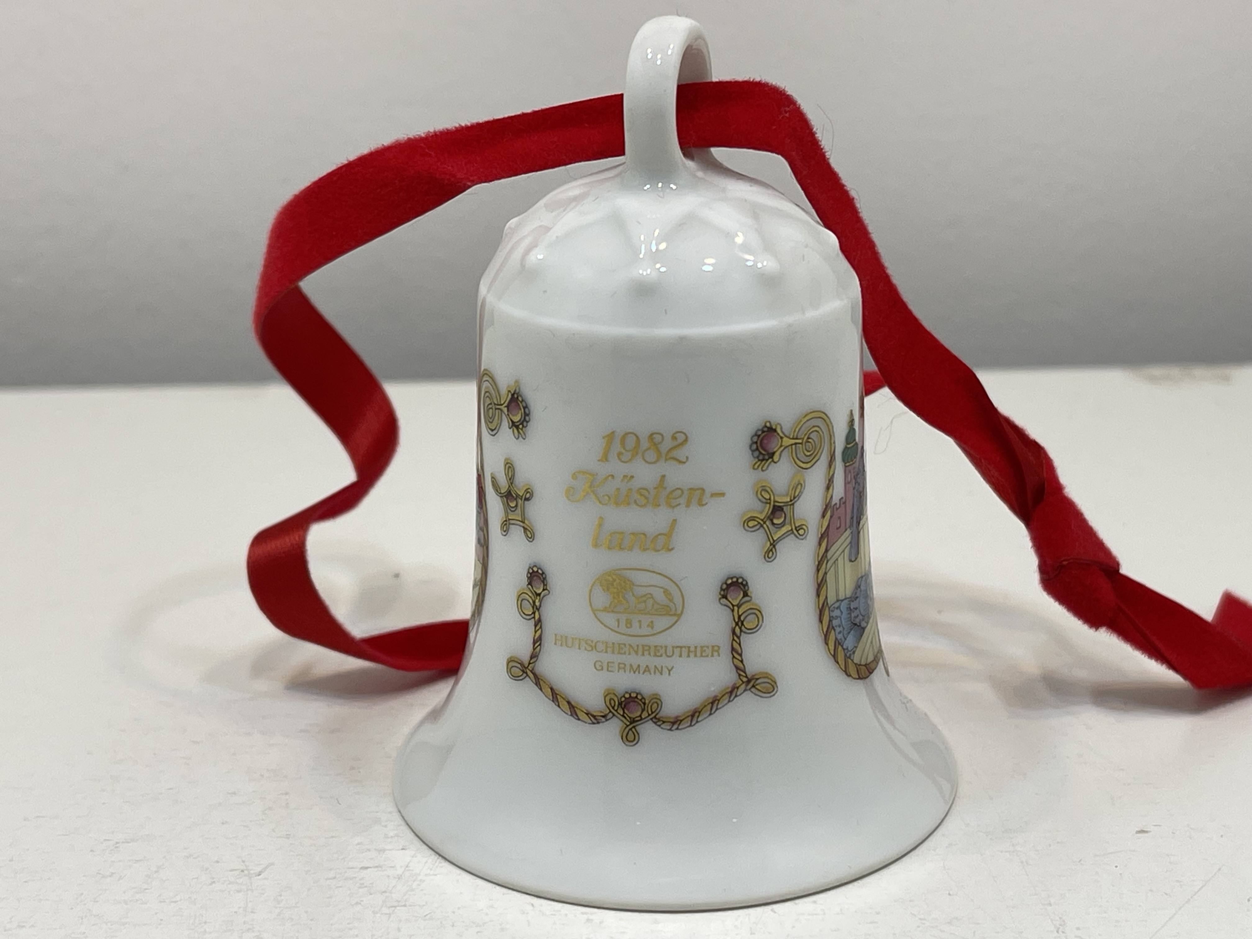  Hutschenreuther 1992 Weihnachtsglocke  7 cm. Top Zustand.     