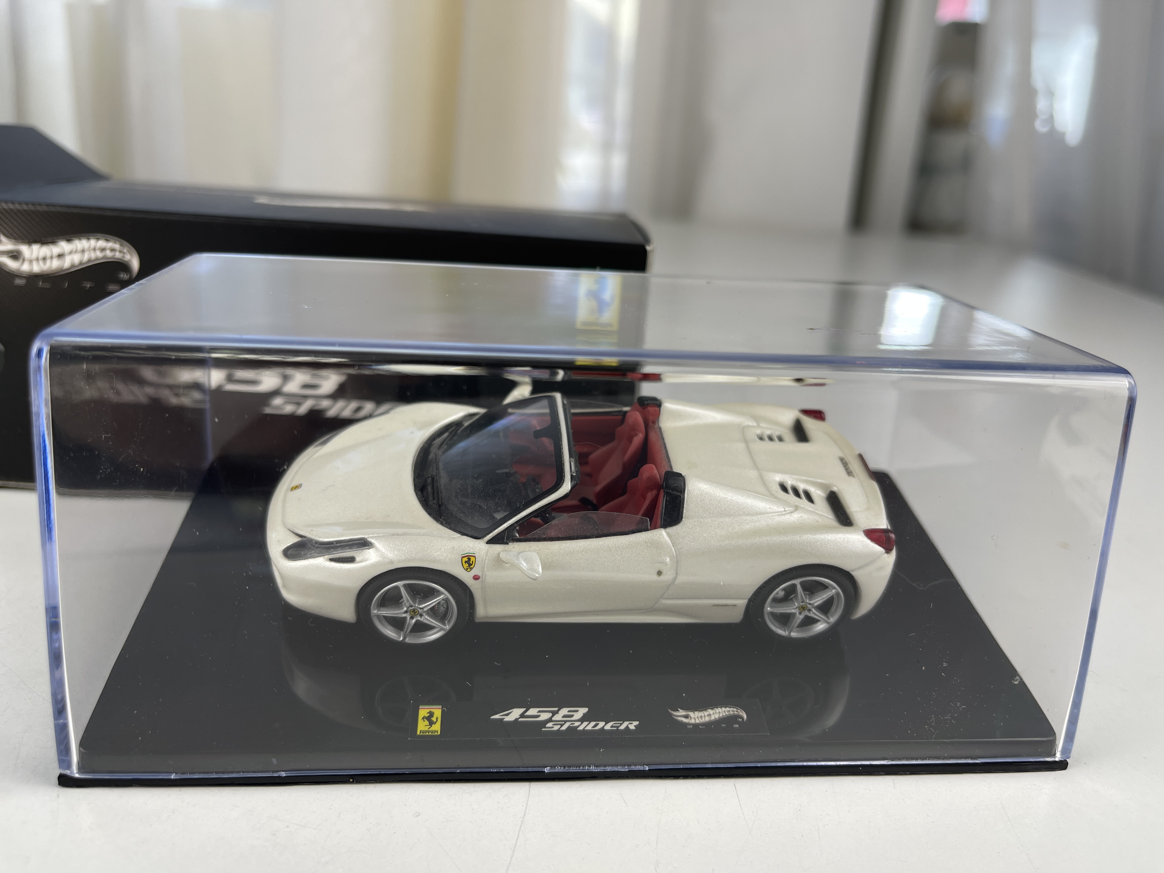 Modellauto Ferrari 458 Spider - 1:43 - Top Zustand    