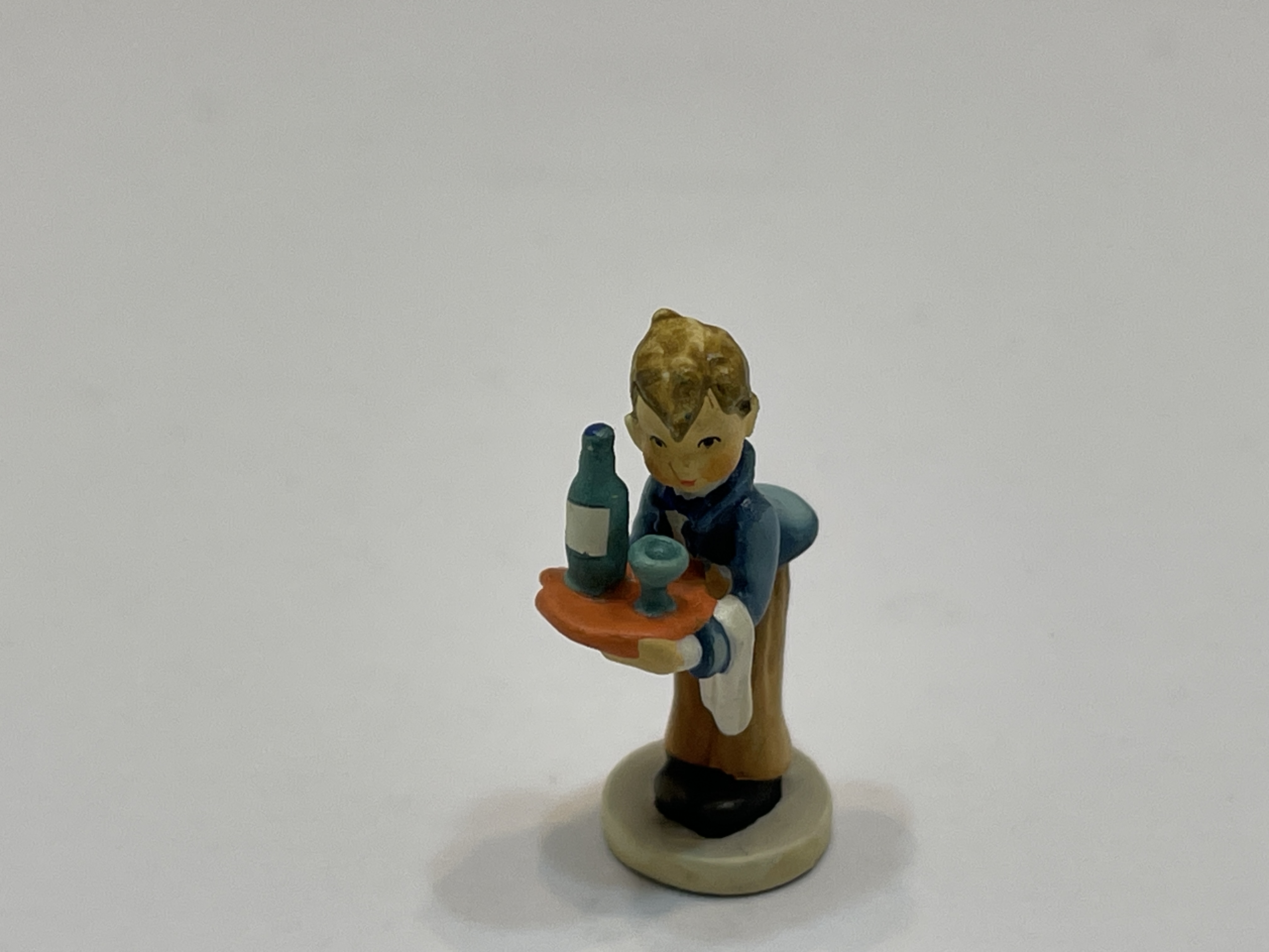 Hummel Figur Miniatur Metall Herr Ober 2,2 cm Top Zustand.  