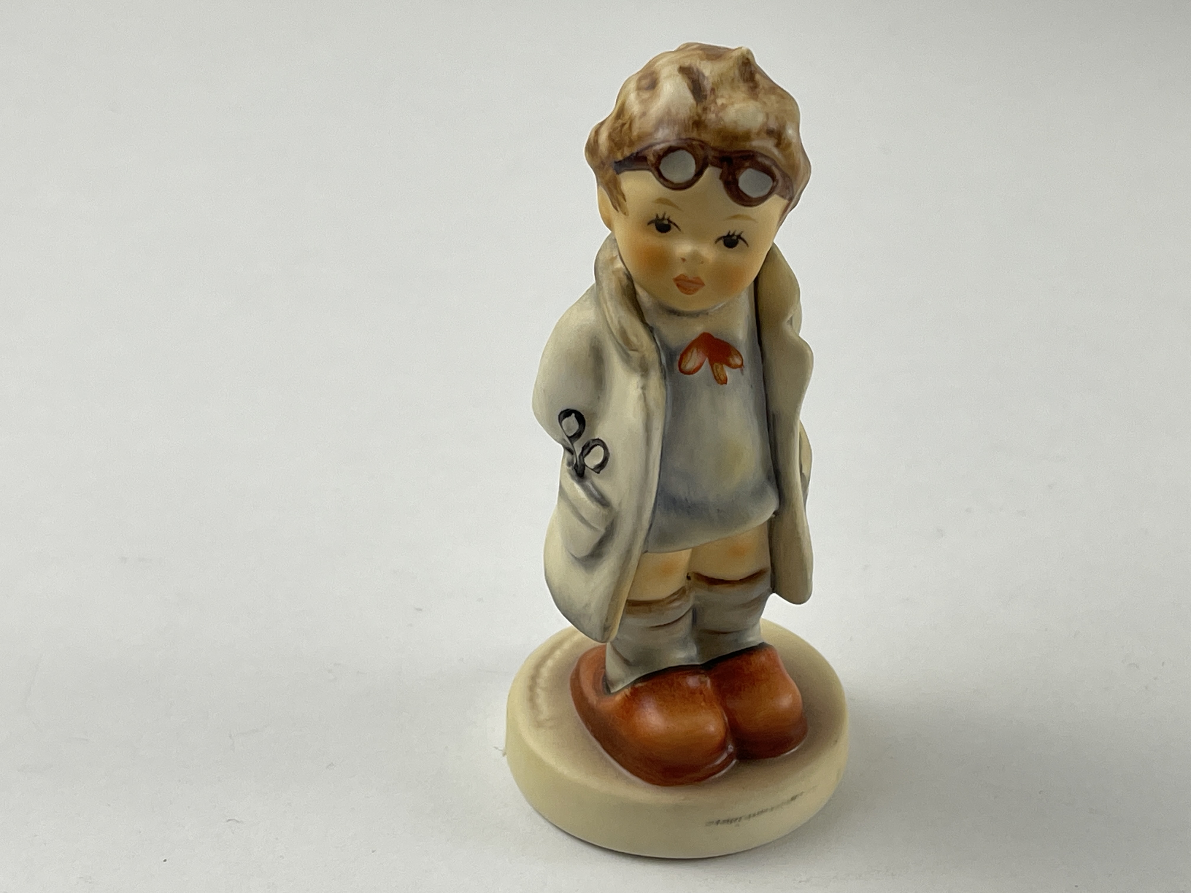 Hummel Figur 127 4/0 Puppendoktor 8,5 cm. 1 Wahl. Top Zustand     