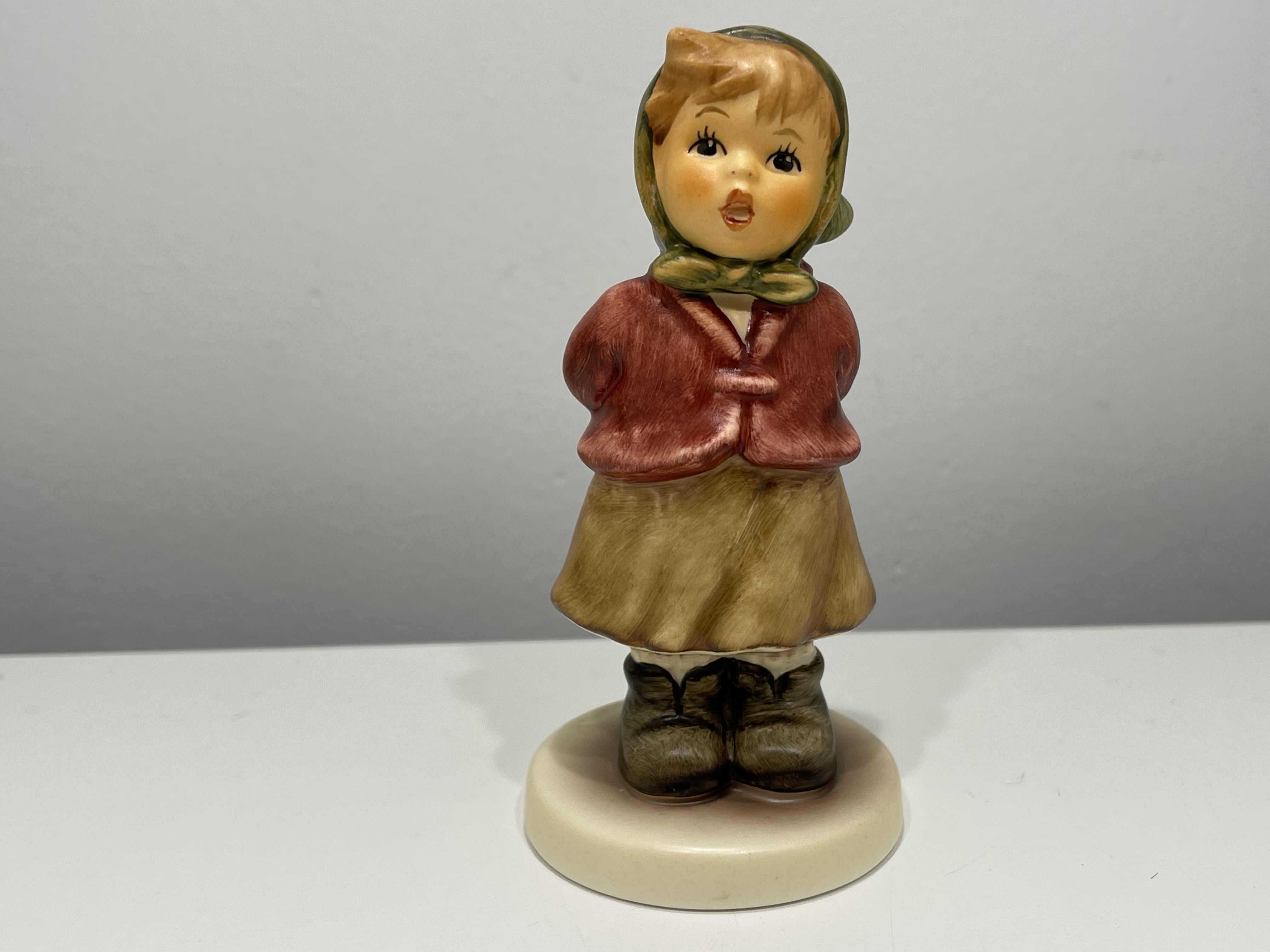 Hummel Figur 2181 Singt mit 10 cm. 1 Wahl - Top Zustand  