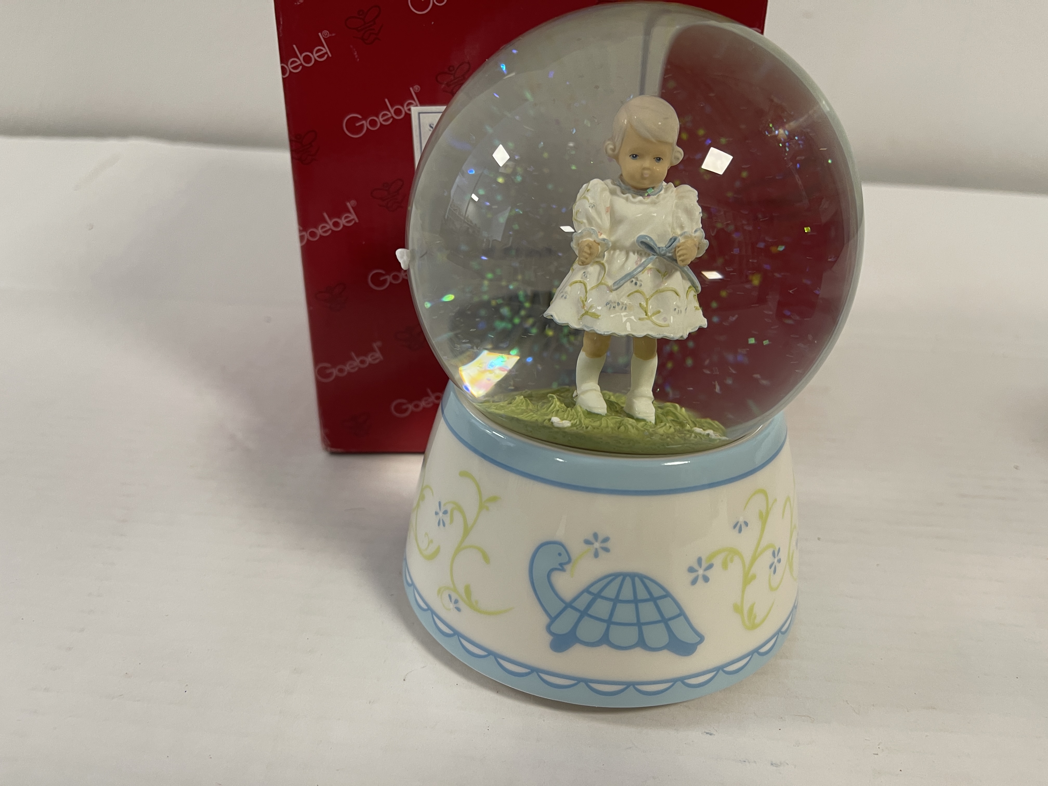 Goebel / Schildkröt Figur Engel Spieluhr Schneekugel 14 cm. 1 Wahl. Top Zustand