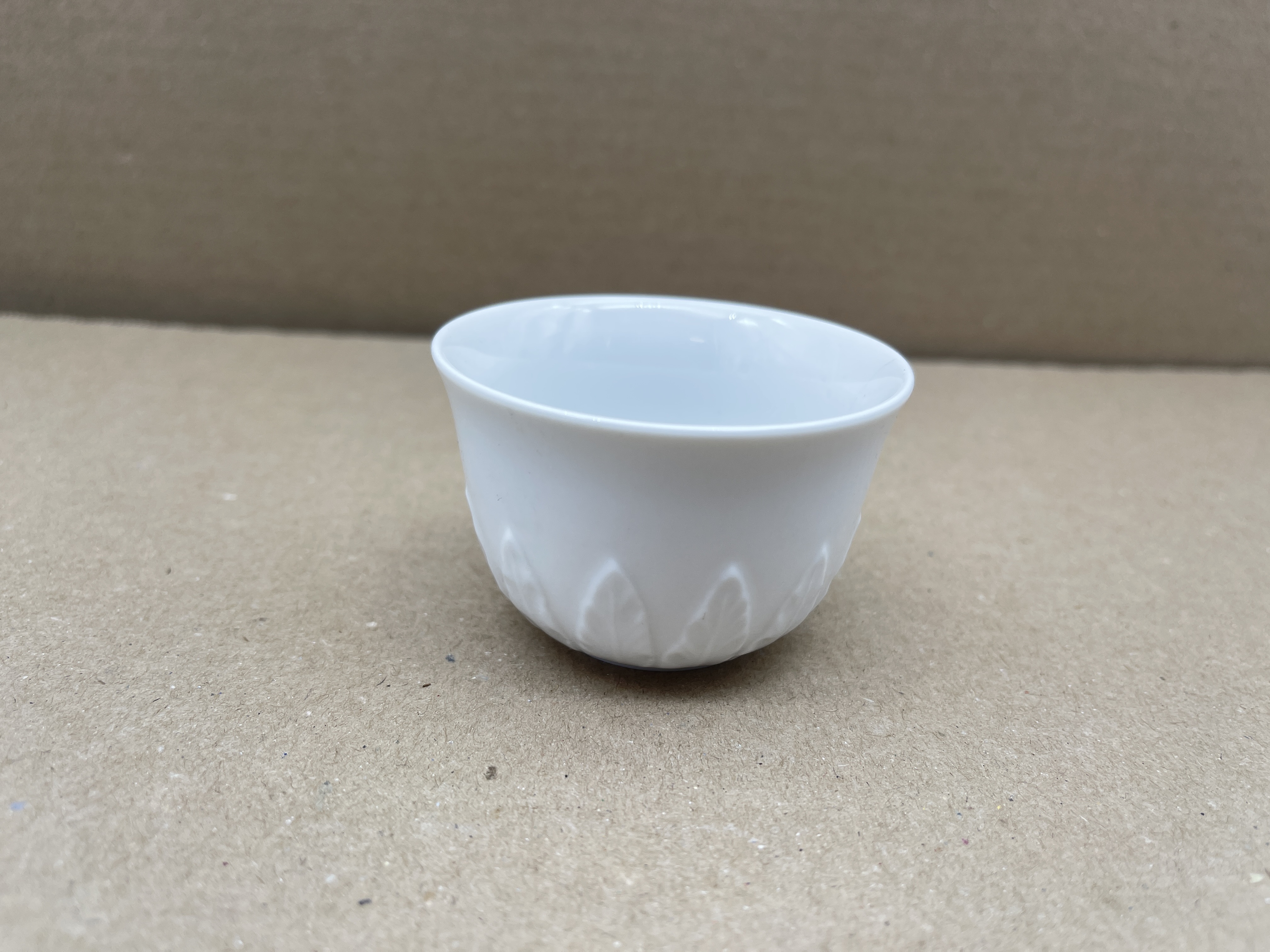 Meissen Becher / Schälchen Höhe: 4,5 cm  Ø: 6,5 cm. 1 Wahl - Top Zustand    