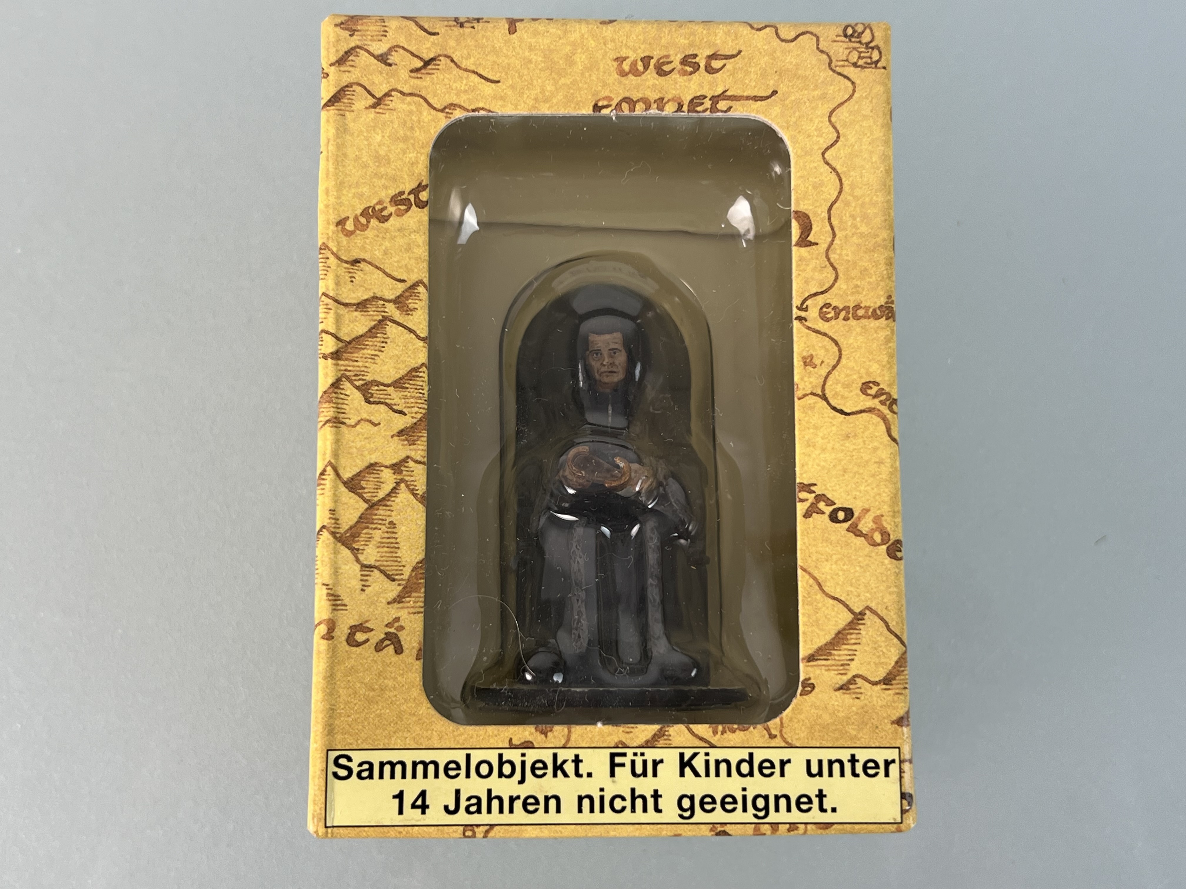 Sammelfigur "Der Herr der Ringe"  Denethor am Hof von Minas Tirith 6 cm / 5,2 cm